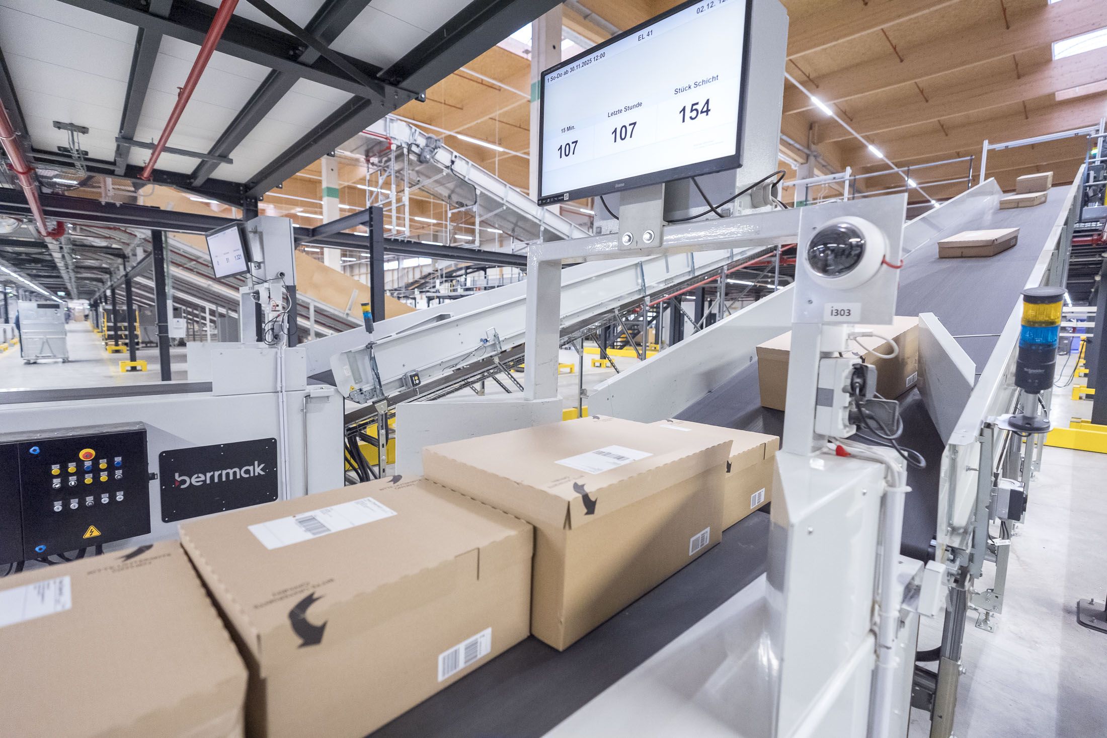 Seit 1. Oktober werden bis zu 2,40 Euro Paketsteuer für jedes gelieferte Paket fällig.