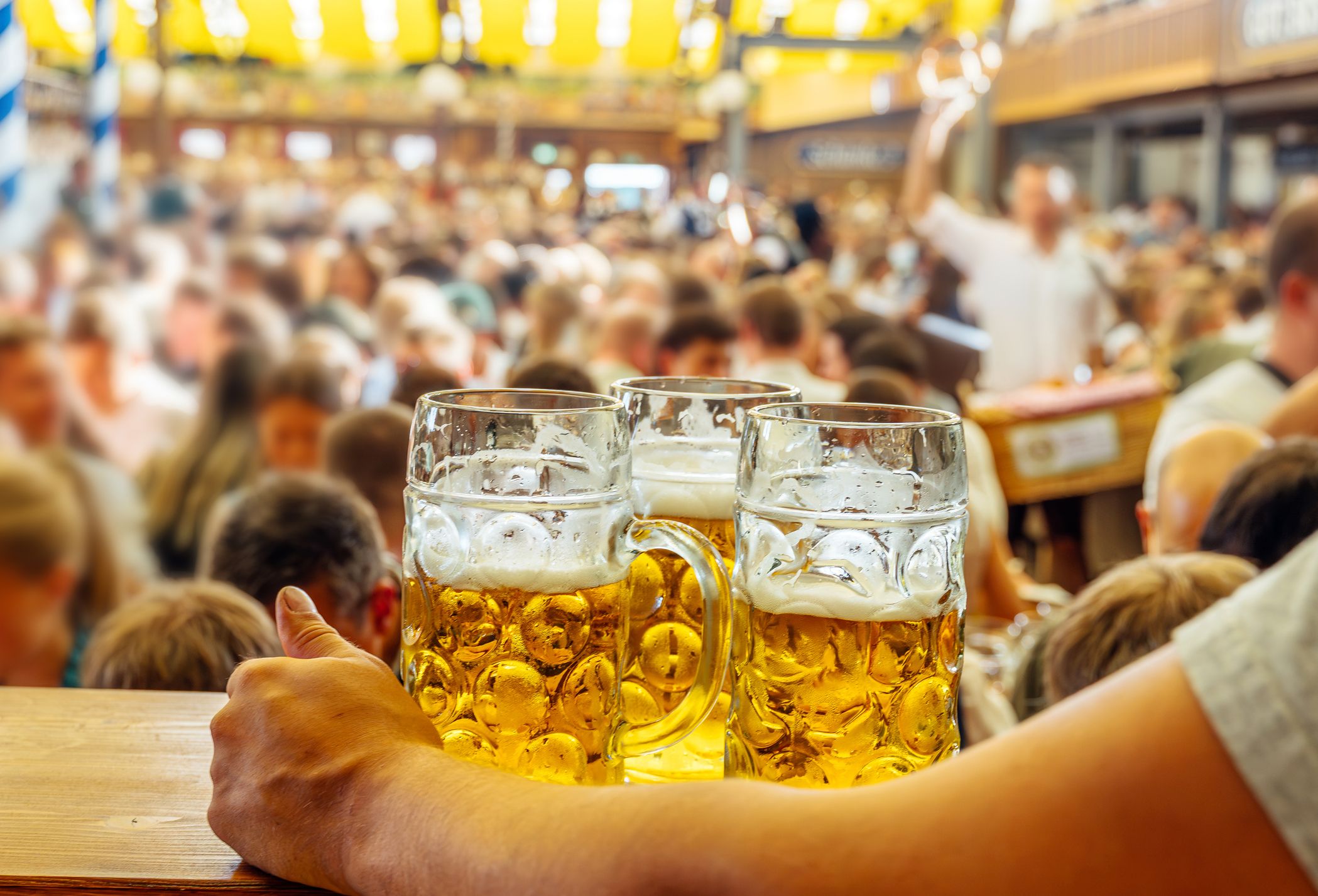 Gegen die beiden Männer wird nun ermittelt. (Symbolbild)