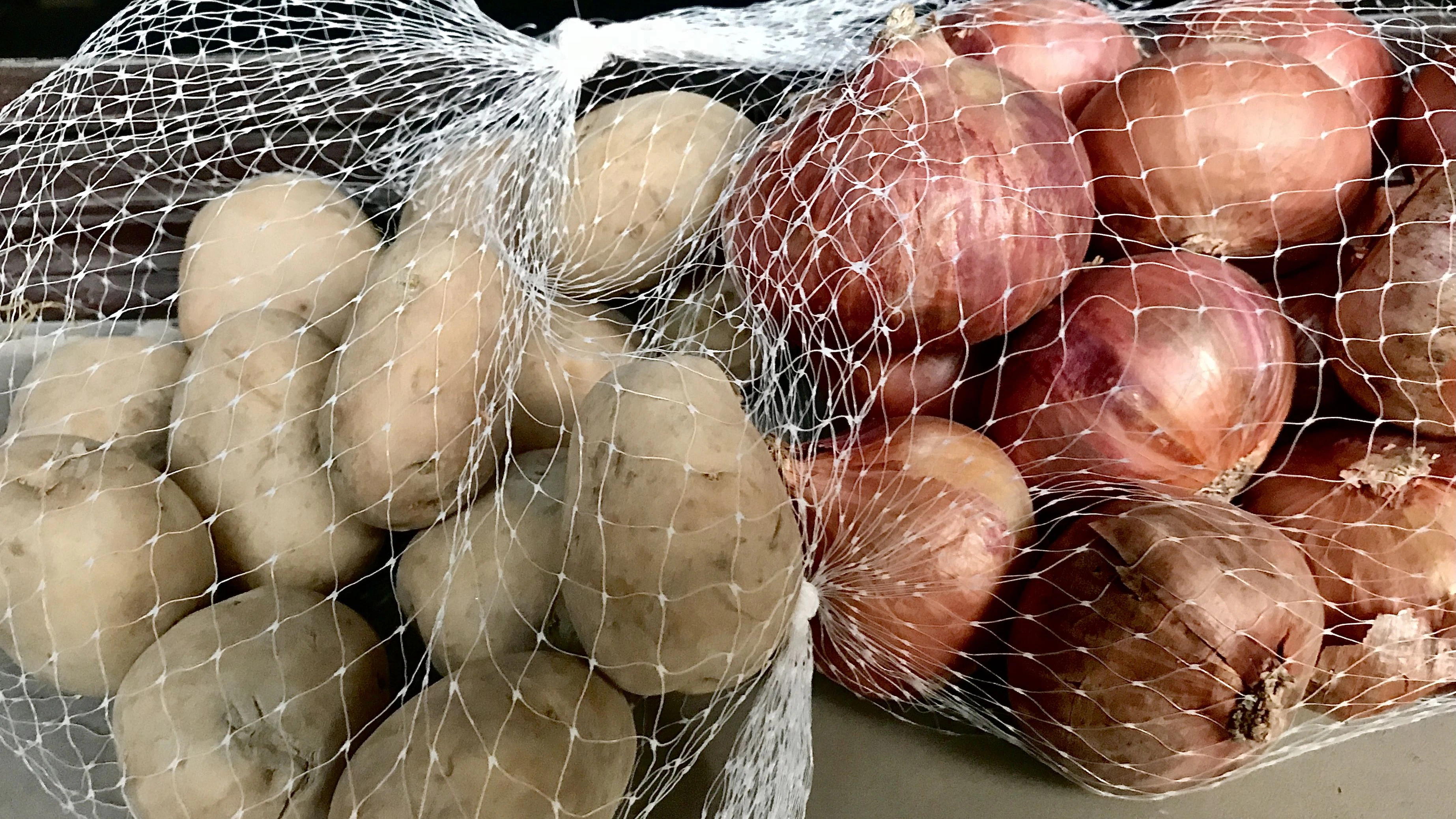 Kartoffeln und Zwiebeln gehören für viele automatisch zusammen.
