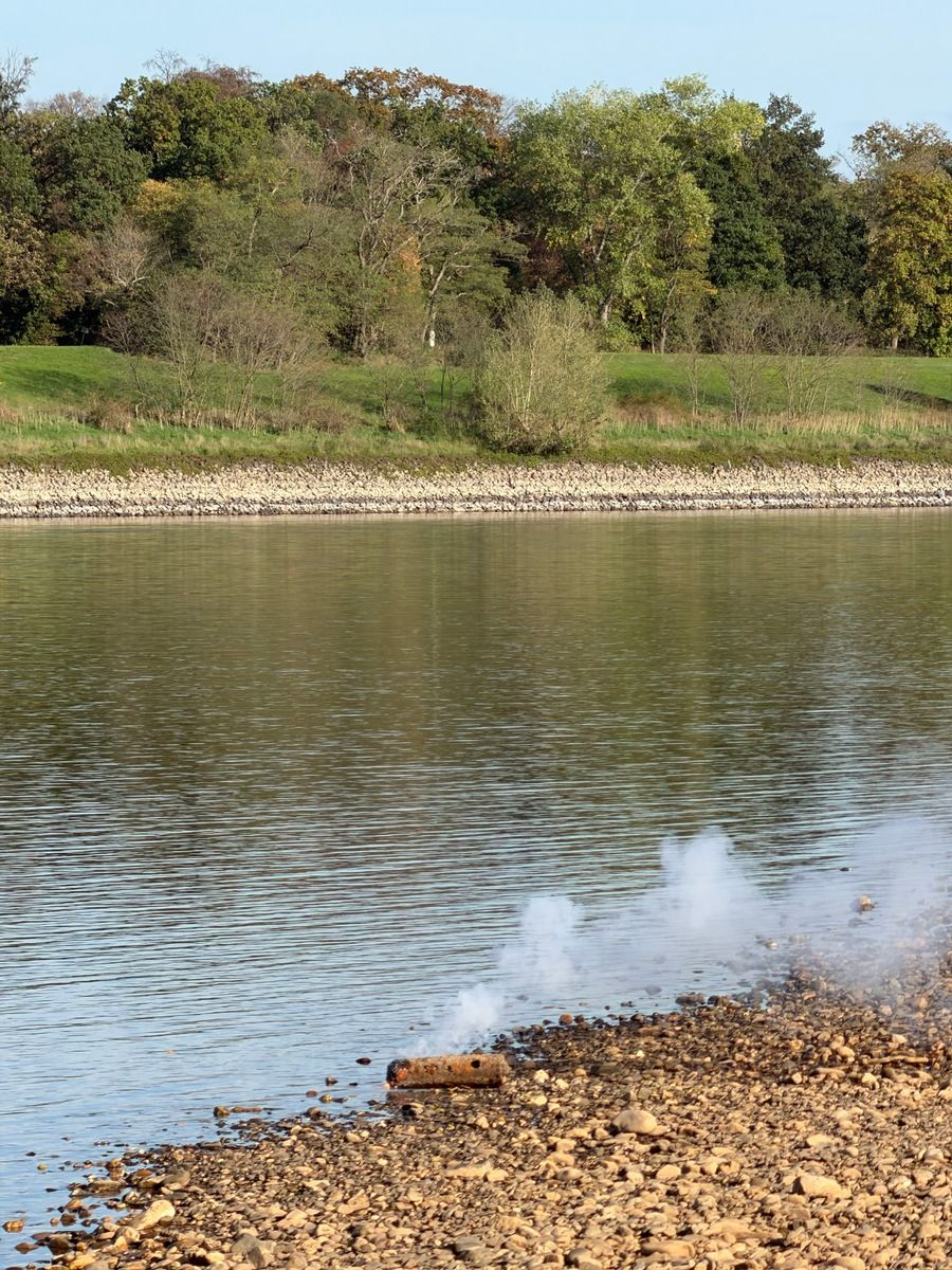 Brandbombe aus dem 2. Weltkrieg bei Neuss am Rhein gefunden