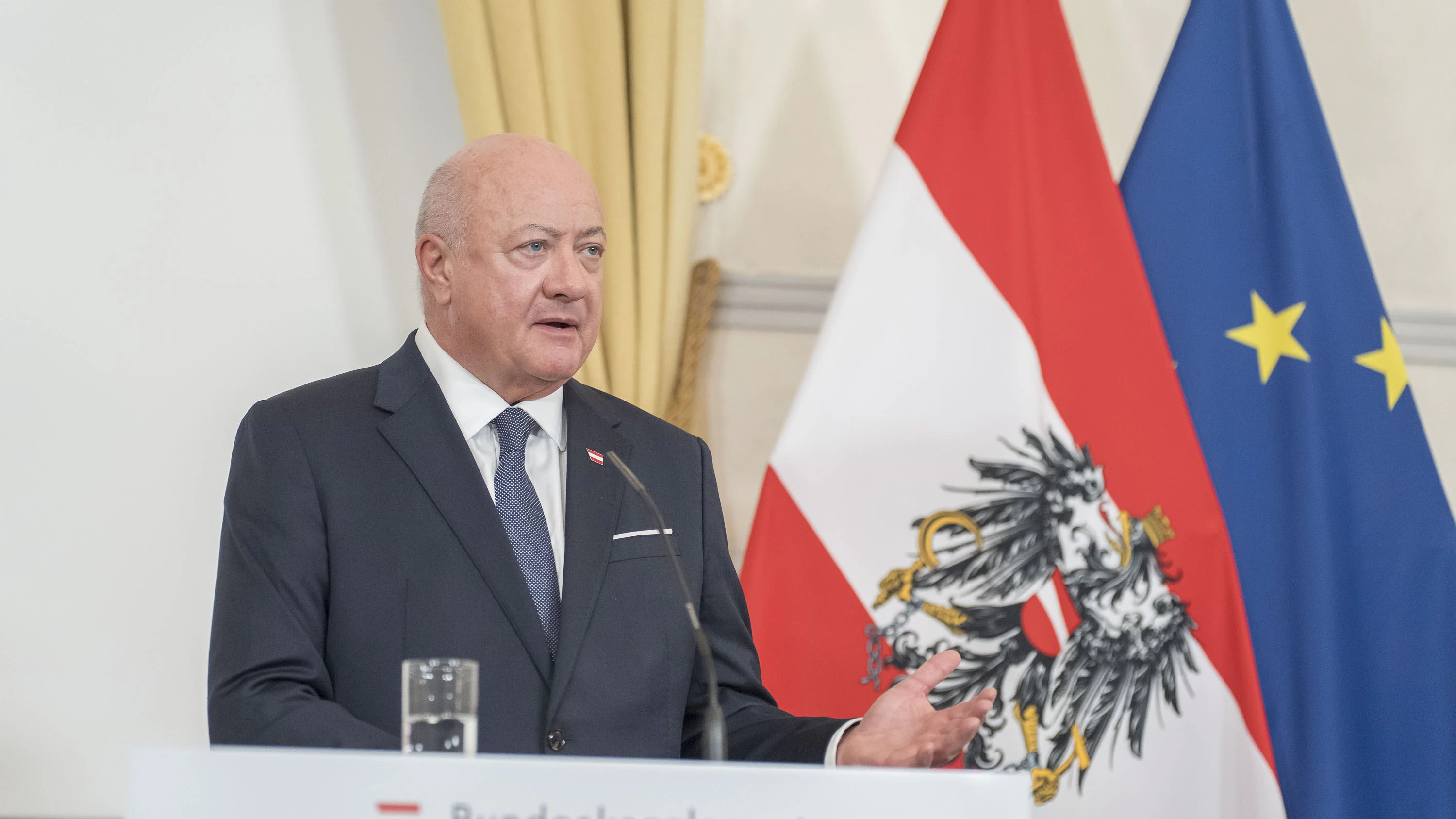 Bundeskanzler Christian Stocker will die Wirtschaft wieder auf einen "stabilen Wachstumskurs" bringen.