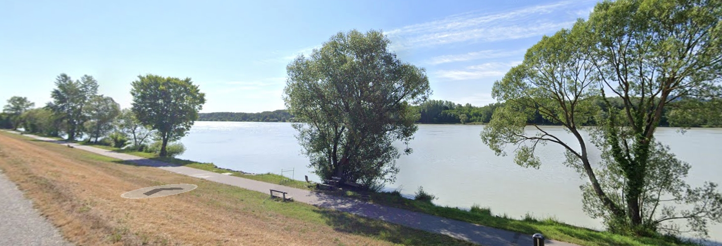 In Hollenburg wurde eine Frauenleiche aus der Donau geborgen. 