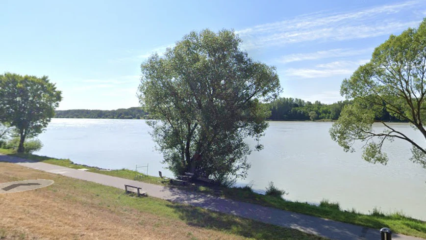 In Hollenburg wurde eine Frauenleiche aus der Donau geborgen. 