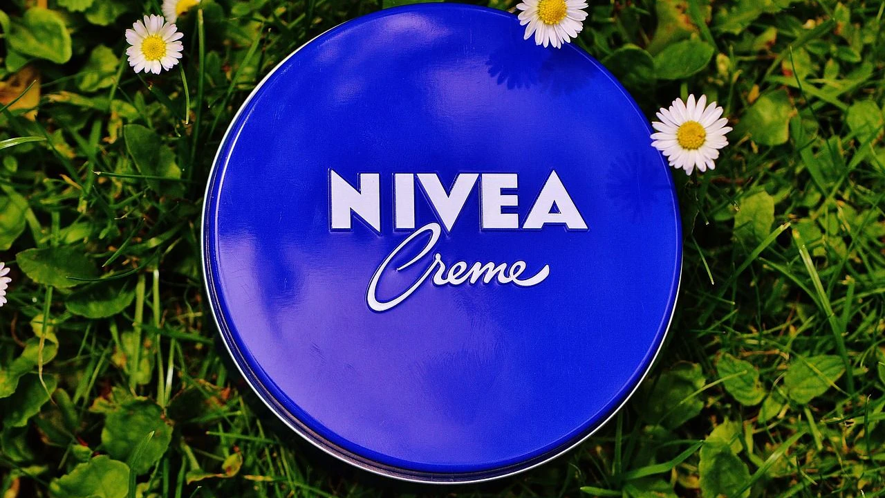 Klassische blaue Nivea-Dose