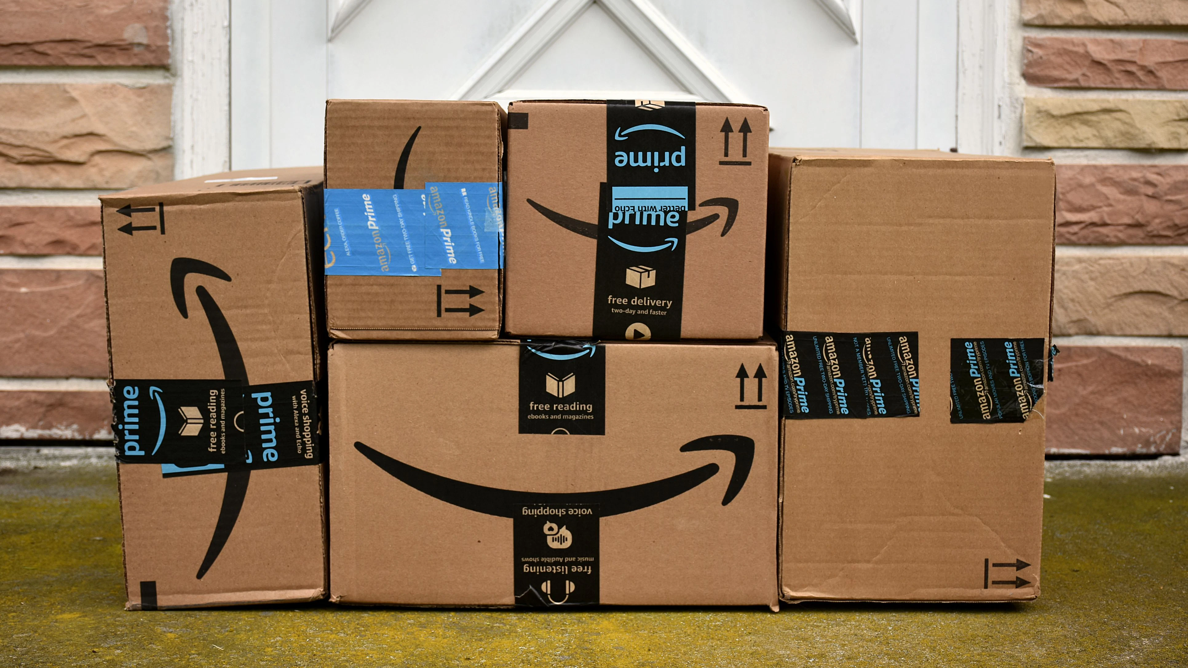 Zwei Tage lang lockt Amazon mit Deals für Prime-Mitglieder. Auch Smartphones, Kopfhörer, Tastaturen und Fitnessgeräte sind reduziert.