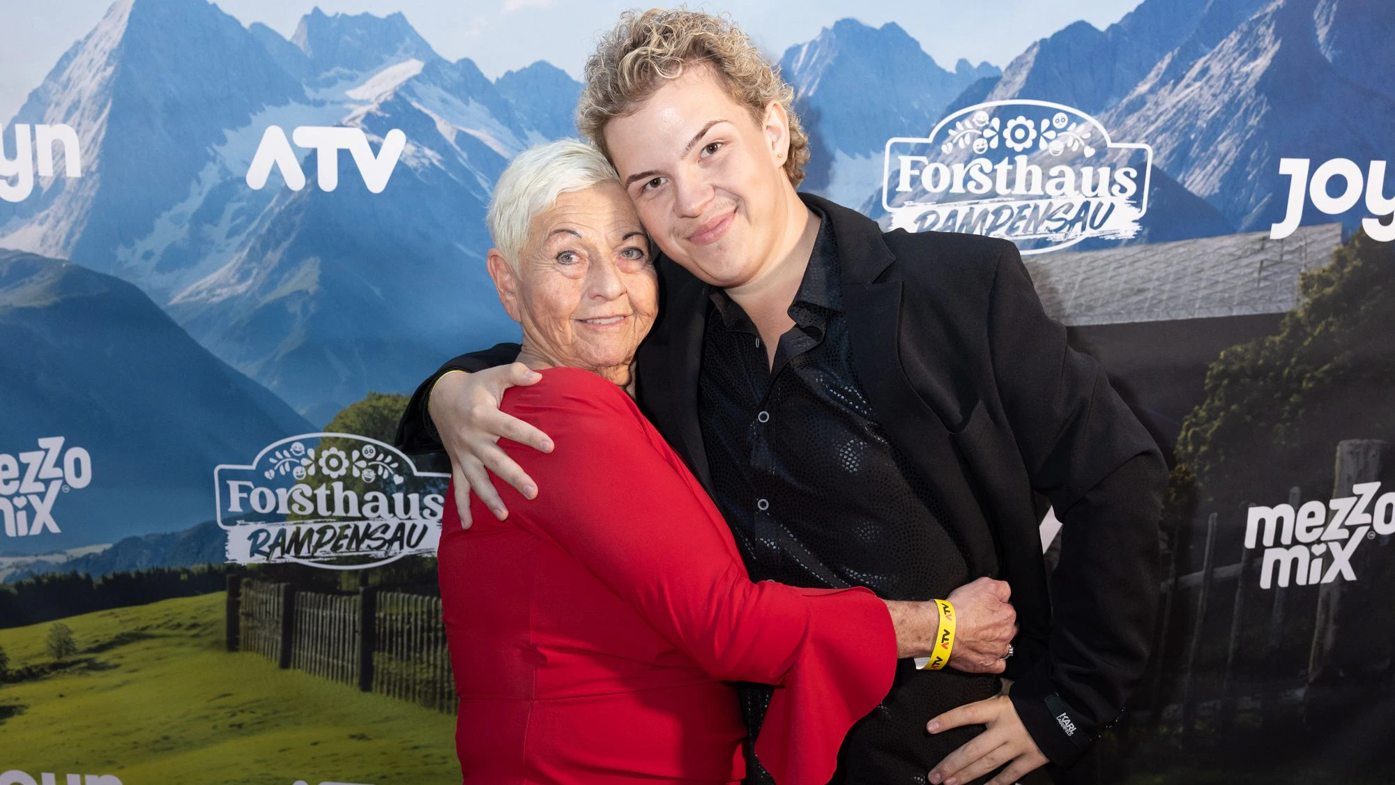 Forsthaus Rampensau Watchparty