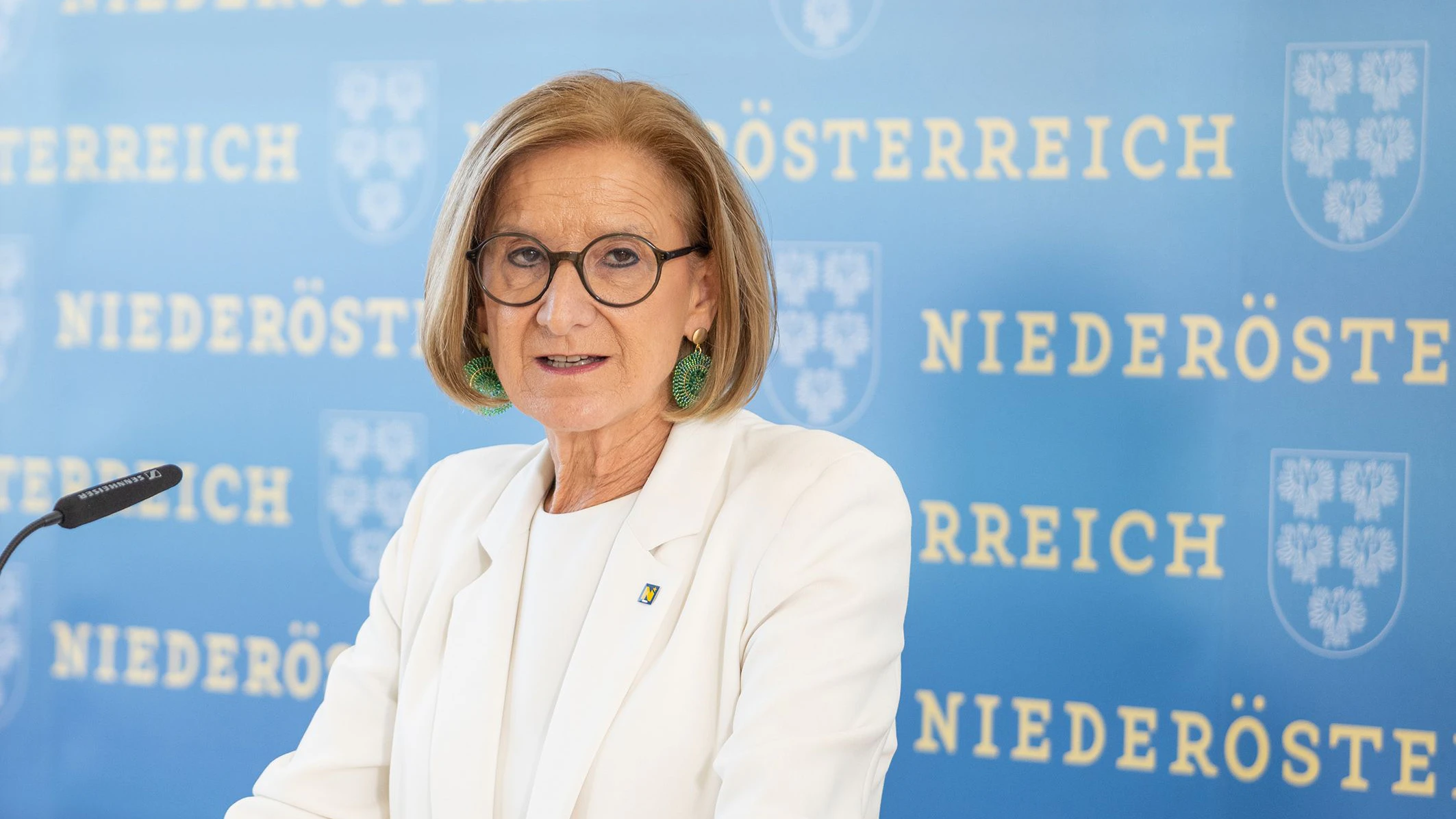 "Betrieben das Arbeiten leichter machen, Qualität steigern und mehr Gäste für Niederösterreich begeistern", sagte Landeshauptfrau Johanna Mikl-Leitner (ÖVP) bei der Präsentation.