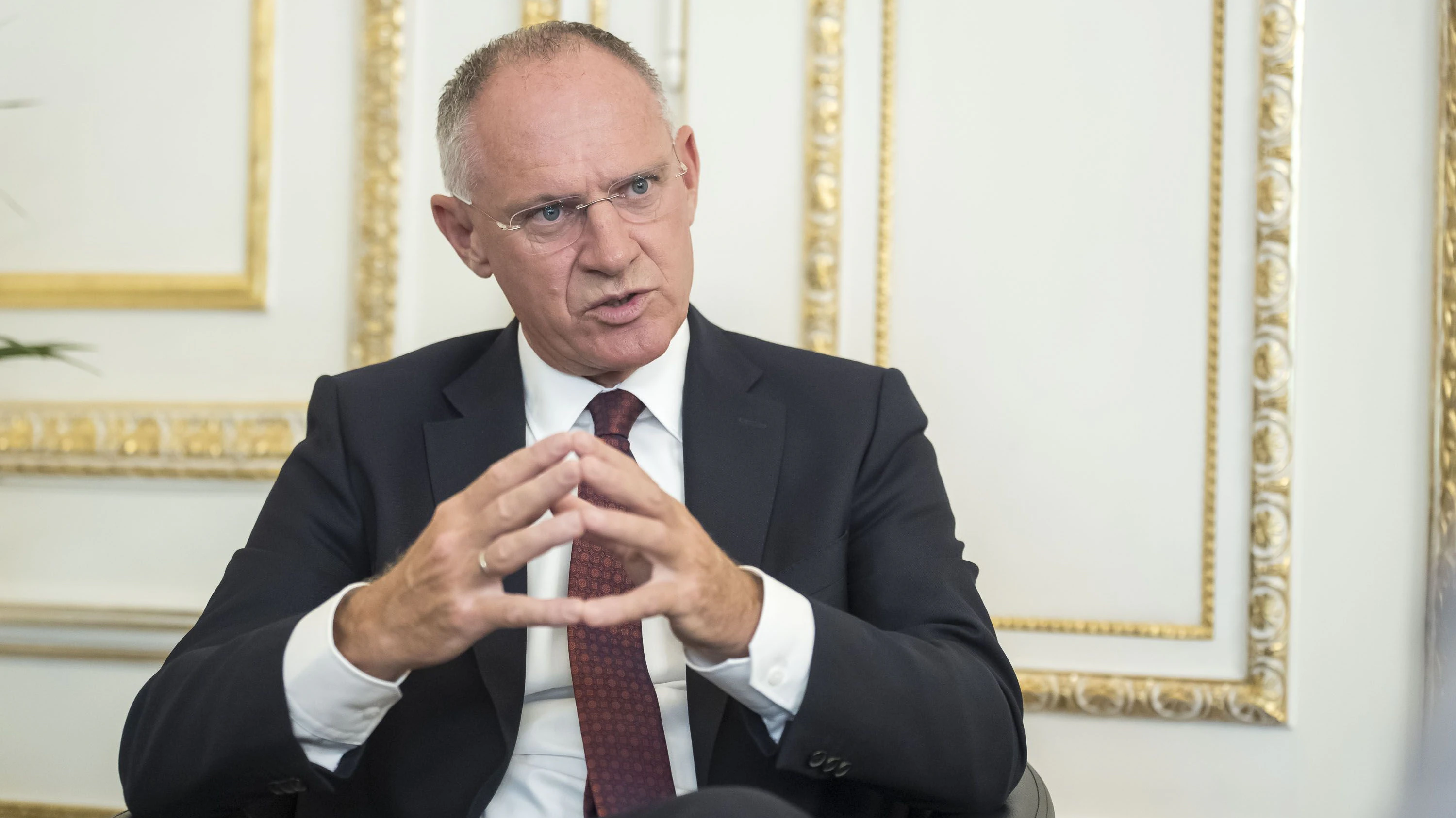 Interview mit Innenminister Gerhard Karner in seinem Büro im Innenministerium, mit Clemens Oistric, 20260819 Foto: Helmut Graf/Tageszeitung Heute