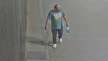 Die Wiener Polizei fahndet nach der Vergewaltigung einer Pensionistin im Bereich Arsenalstraße (10.) nach diesem Unbekannten.