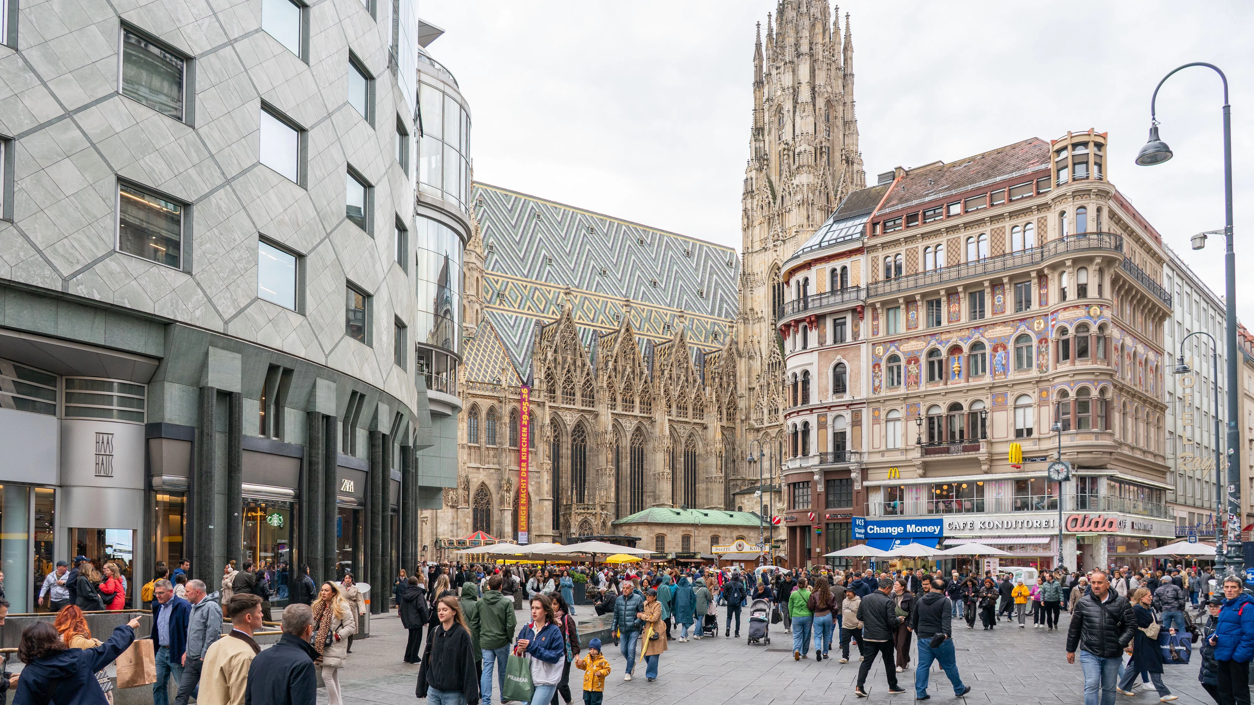 Der Stephansdom führt im Oktober Sicherheitsmaßnahme für Reisegepäck ein.
