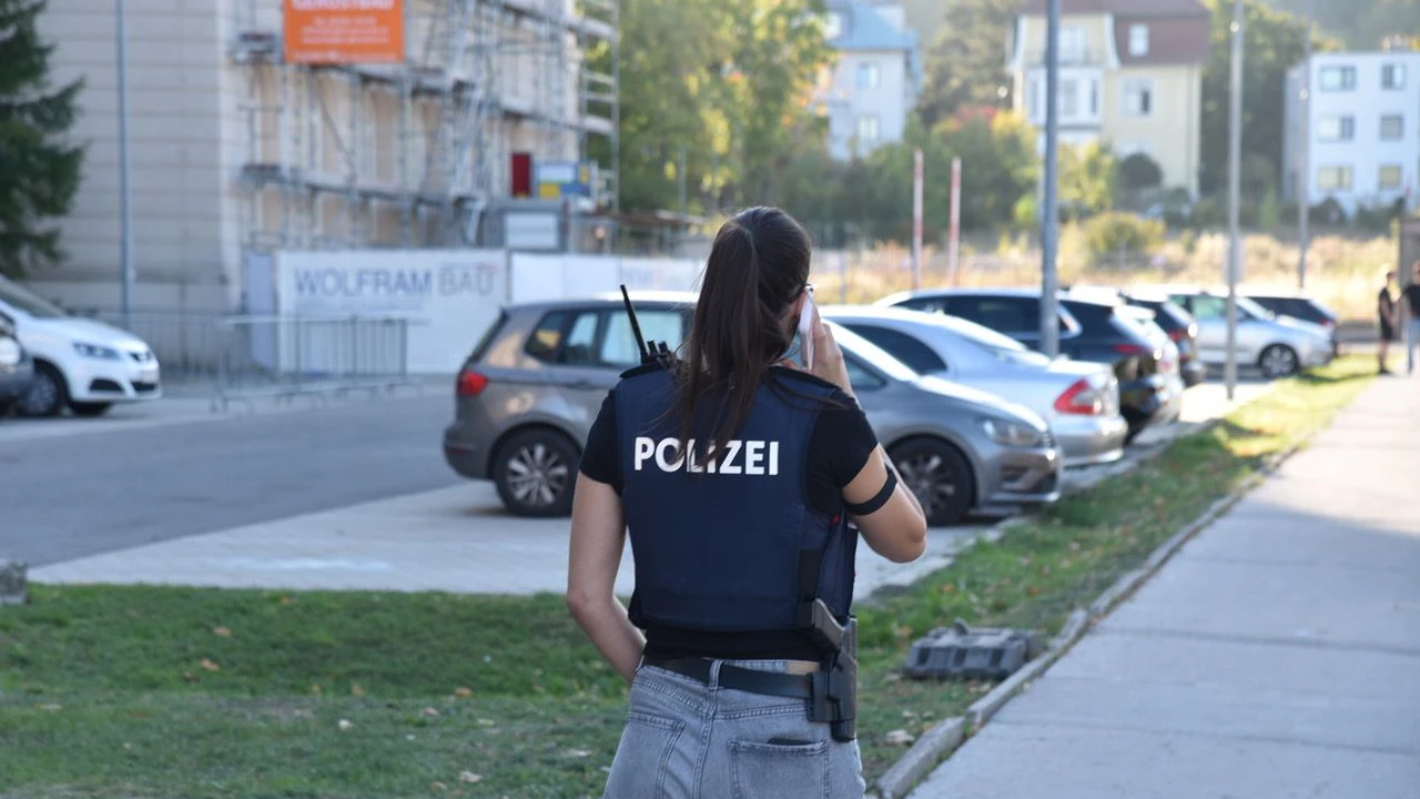 Die Polizei nahm die Drohung sehr ernst und setzte umfangreiche Sicherheitsmaßnahmen.