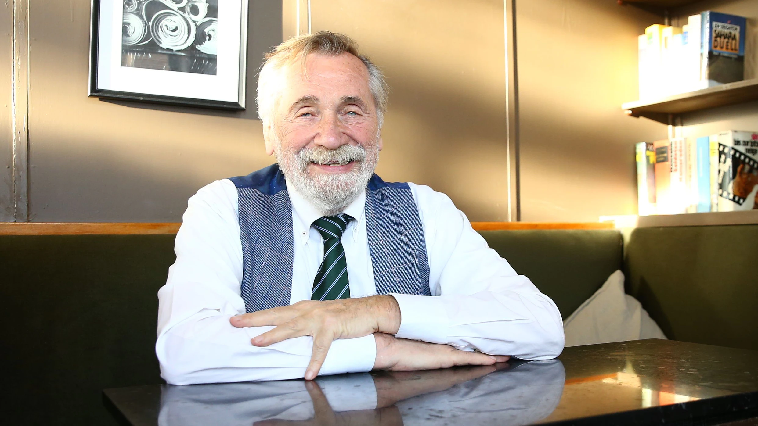 Moderator und Entertainer Peter Rapp bekommt einen Weg. 