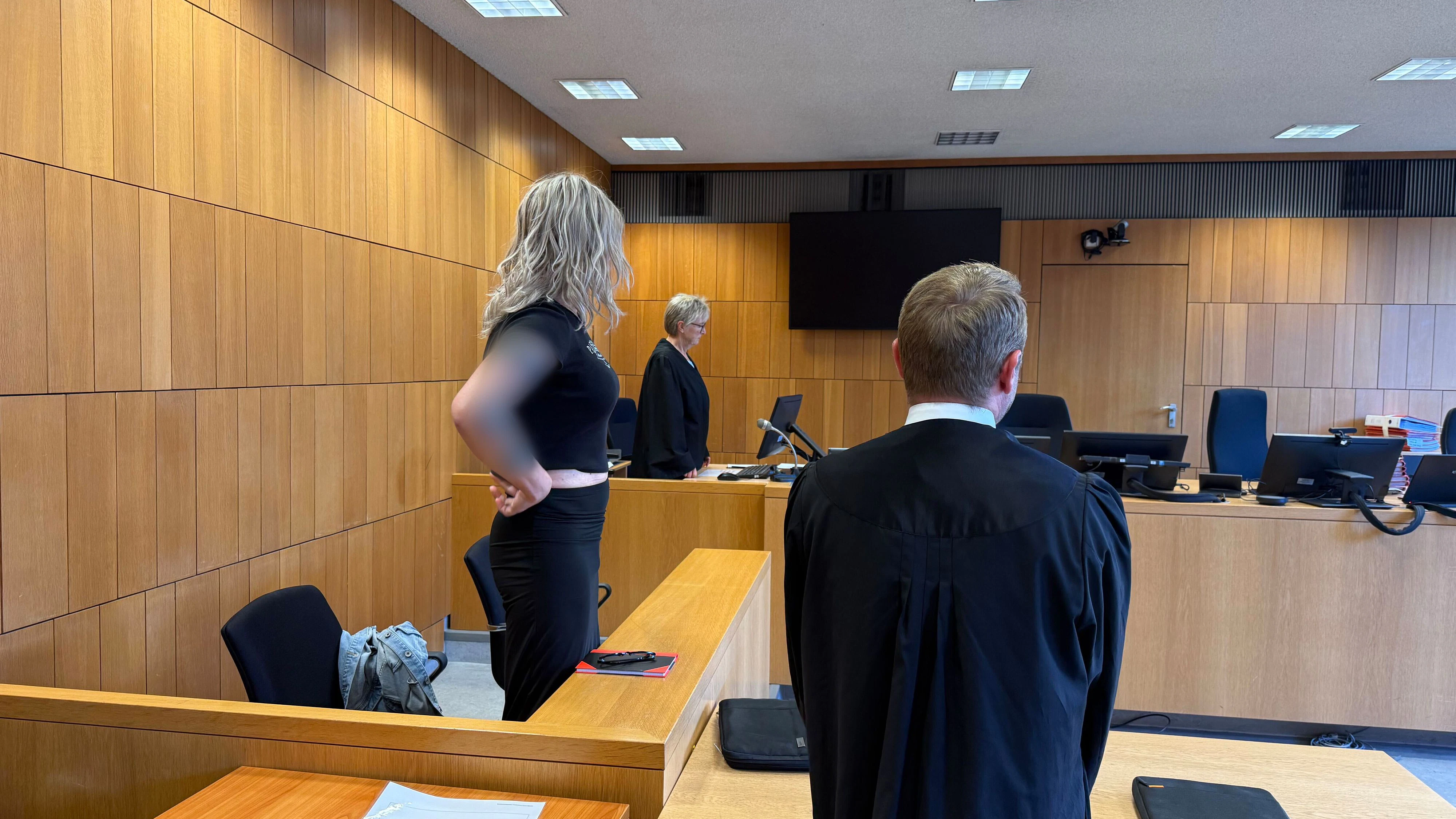 Die 55-Jährige wurde zu drei Jahren und drei Monaten Haft verurteilt.
