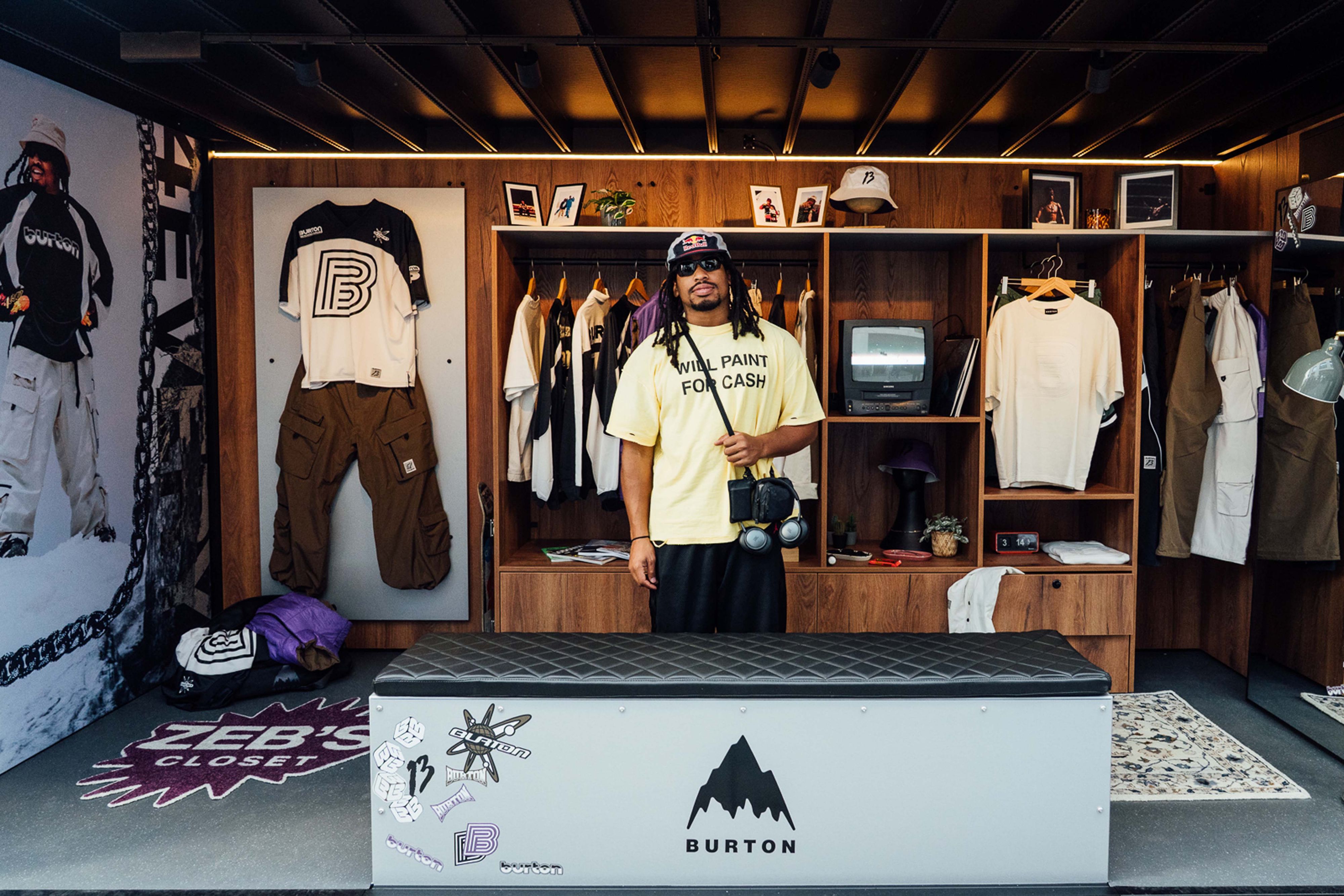 Profi-Snowboarder Zeb Powell machte mit seinem Merch auch Halt in Wien.