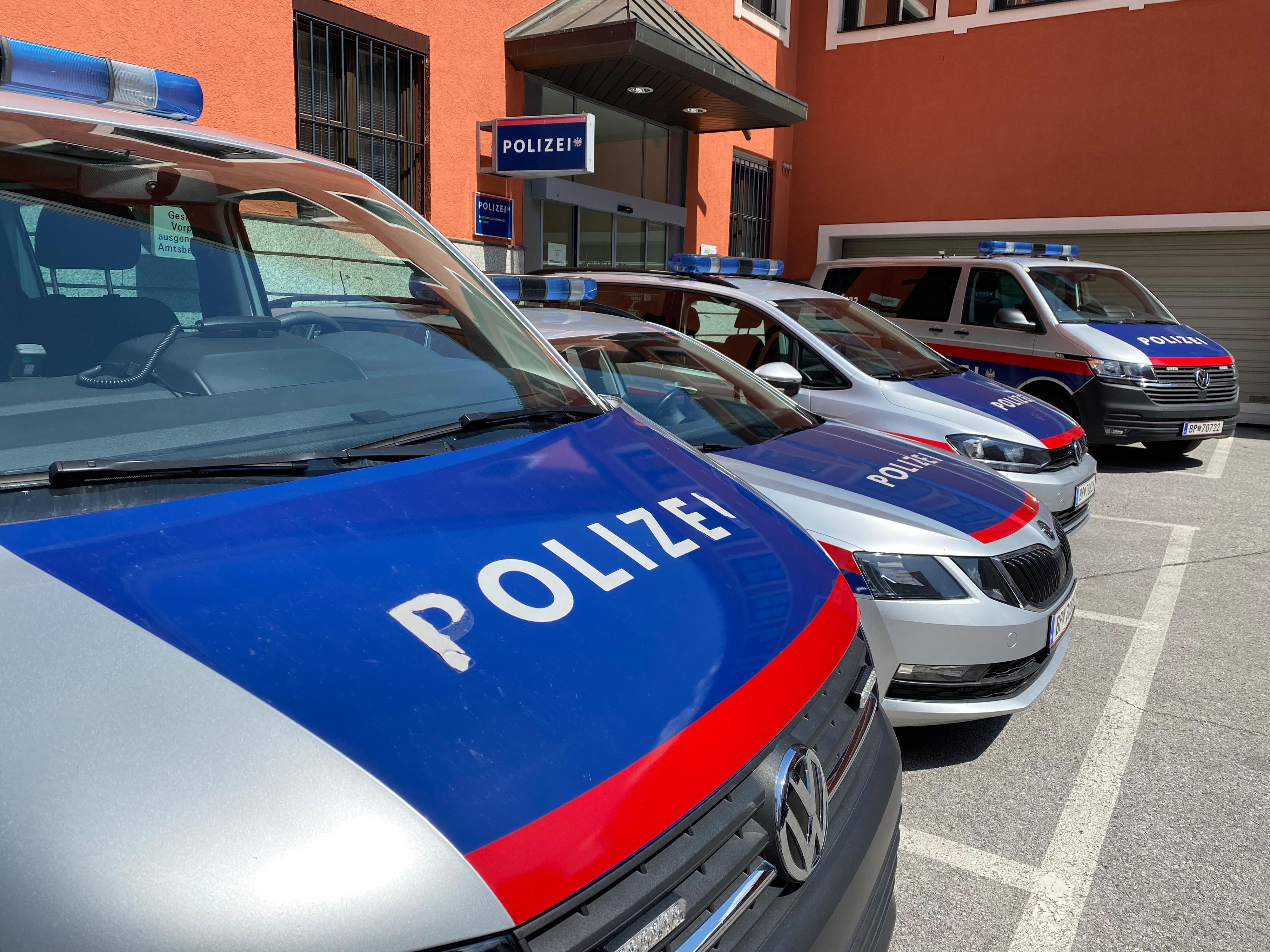 Die Ermittlungen der Polizei laufen.