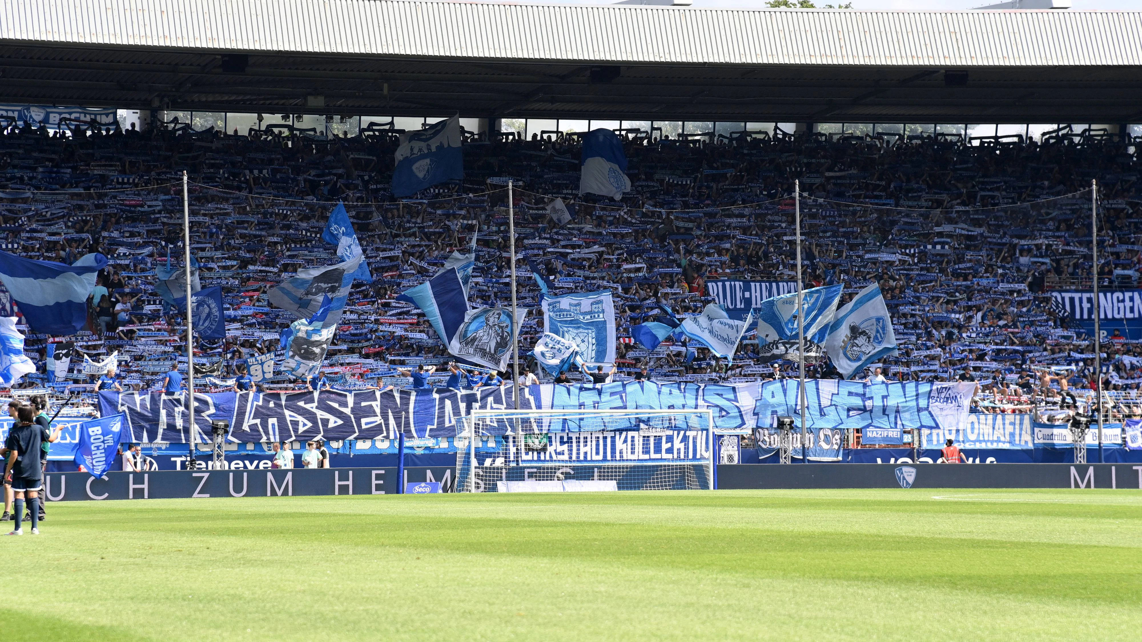 Bochum-Fans im Ruhrstadion