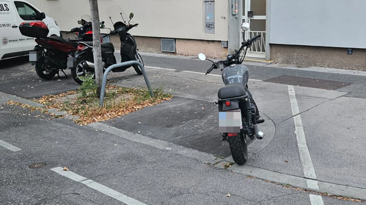 Das Fahrzeug sorgte in Meidling für Kopfschütteln.