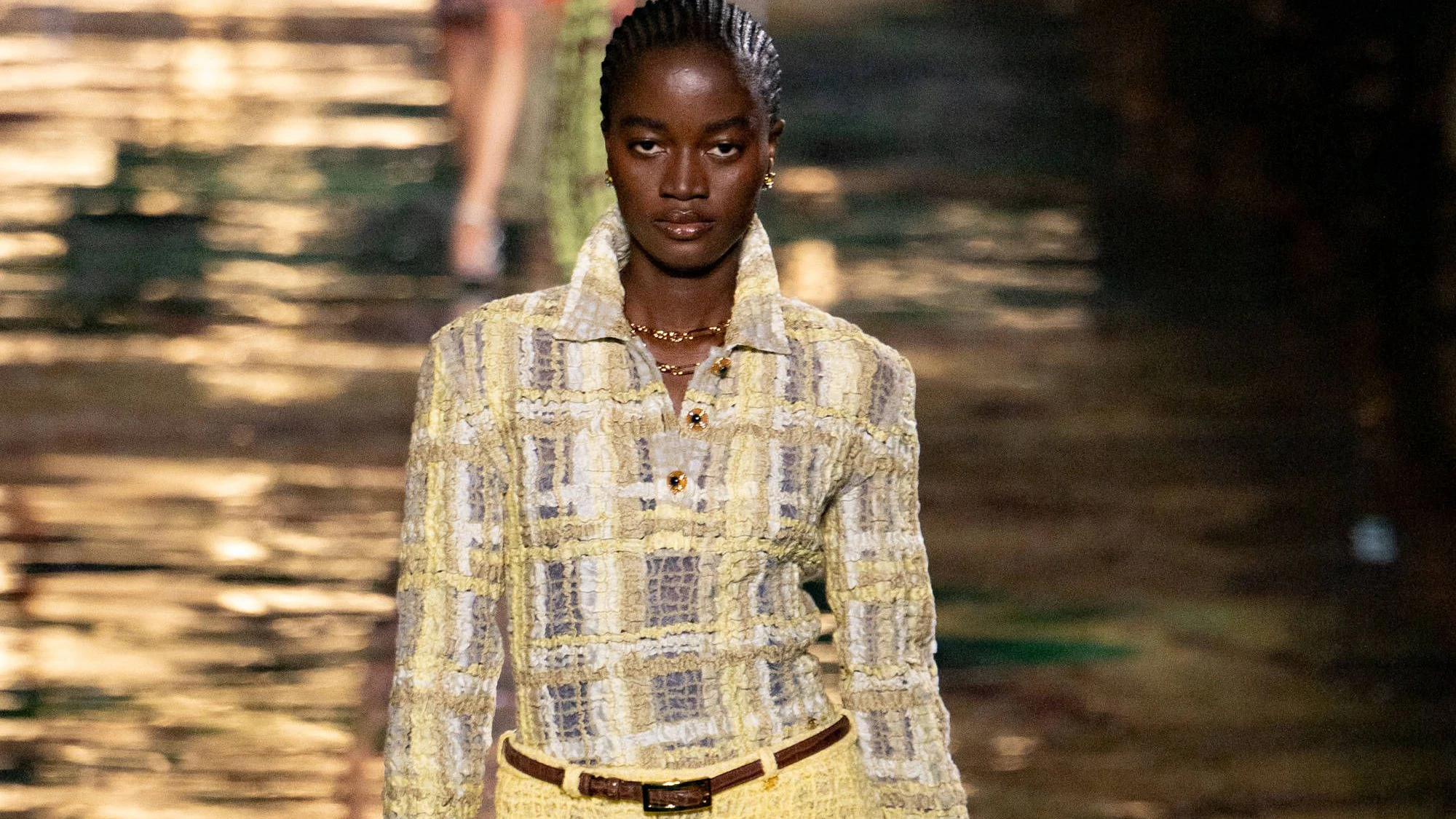 PFW Chanel - Runway LZ Models walk the runway during the Chanel Womenswear Spring/Summer 2027 show as part of Paris Fashion Week on October 05, 2026 at Rolland Garros in Paris, France. Photo by Laurent Zabulon/ABACAPRESS.COM PUBLICATIONxNOTxINxFRAxUK Copyright: xZabulonxLaurent/ABACAx