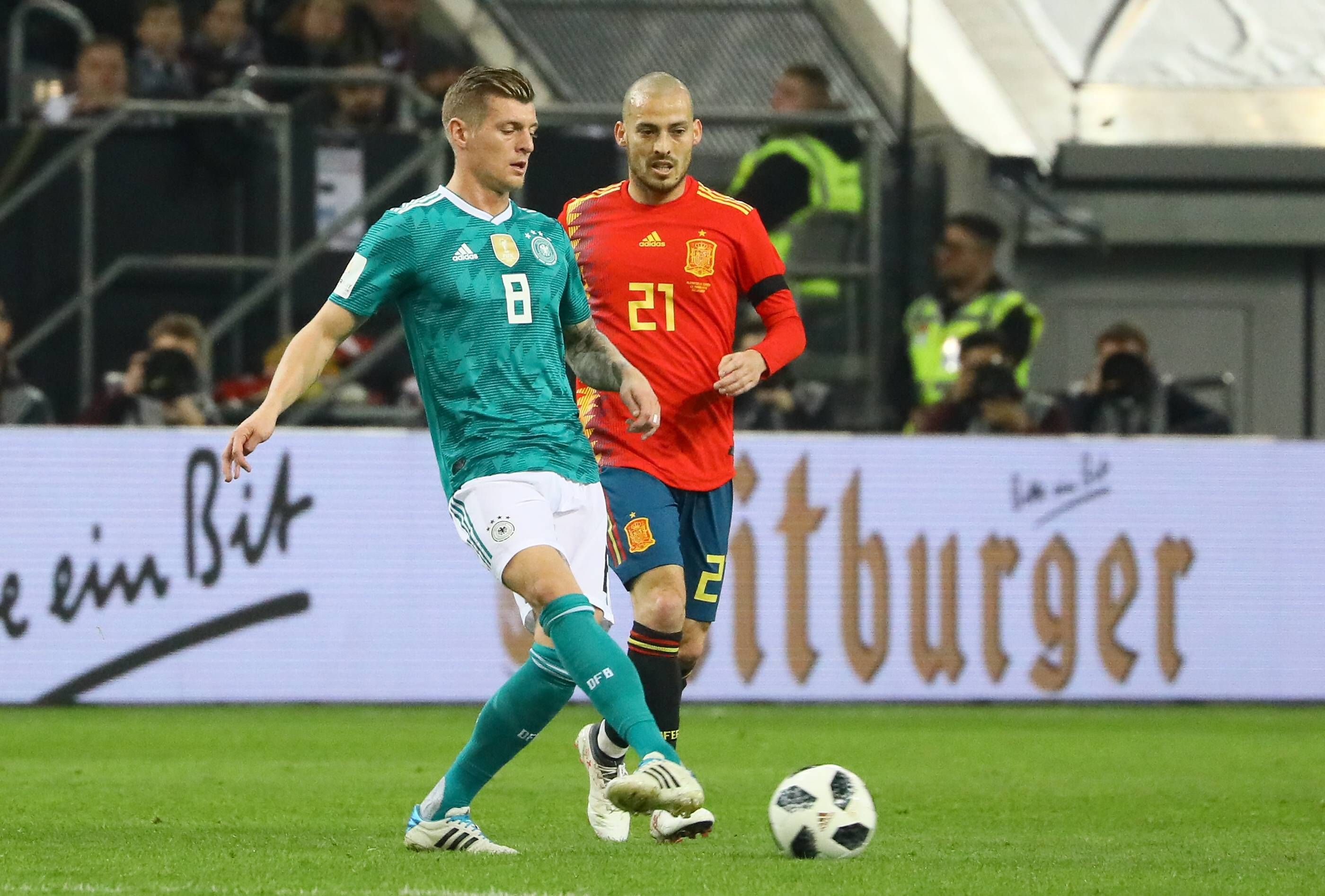 Toni Kroos und David Silva.