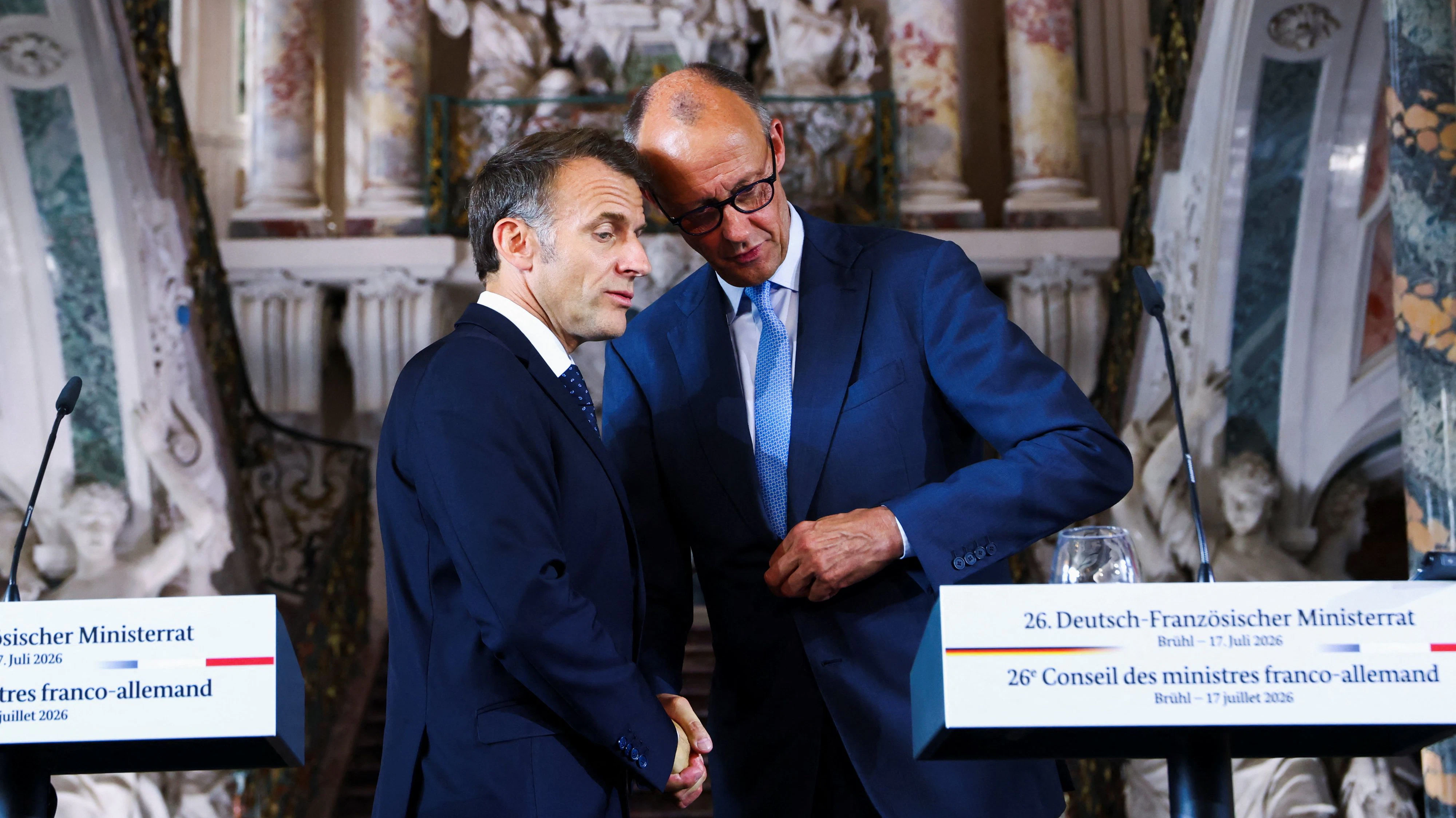 Deutsch-französisches Gemauschel: Emmanuel Macron und Friedrich Merz wollen EU-Pläne für Verbrenner-Aus weiter entschärfen.