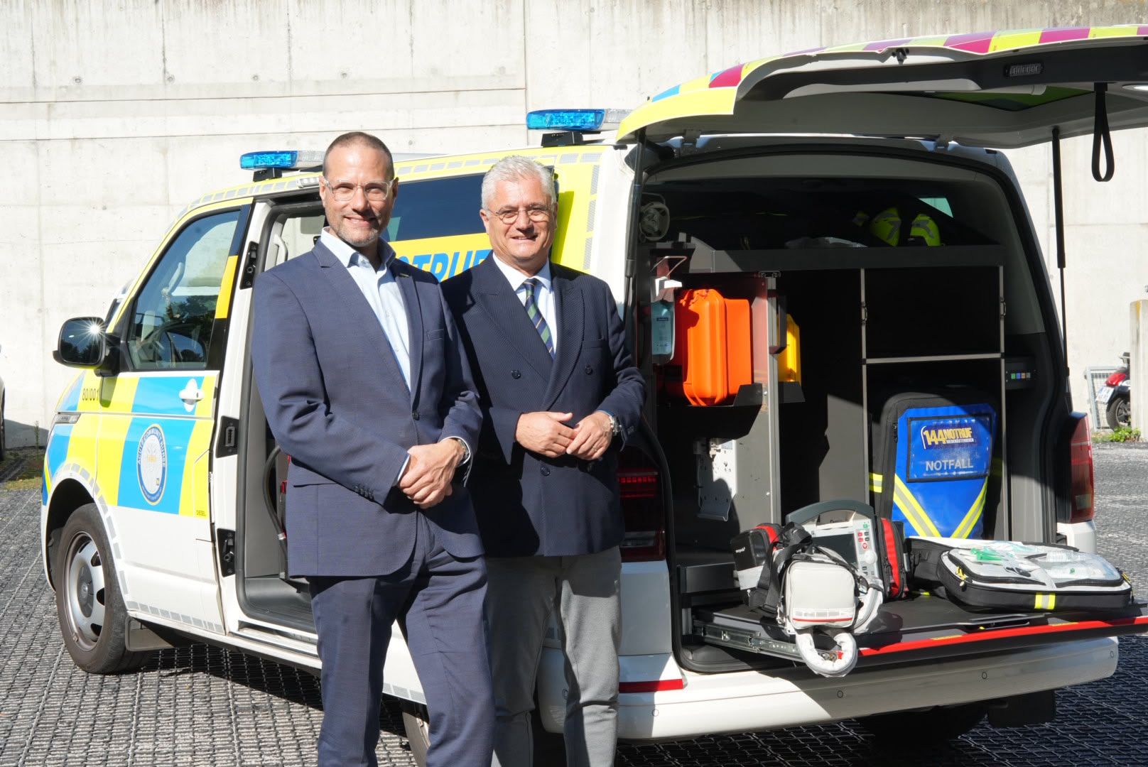 Christian Fohringer (Geschäftsführer Notruf Niederösterreich), Landesrat Martin Antauer (FPÖ Niederösterreich)
