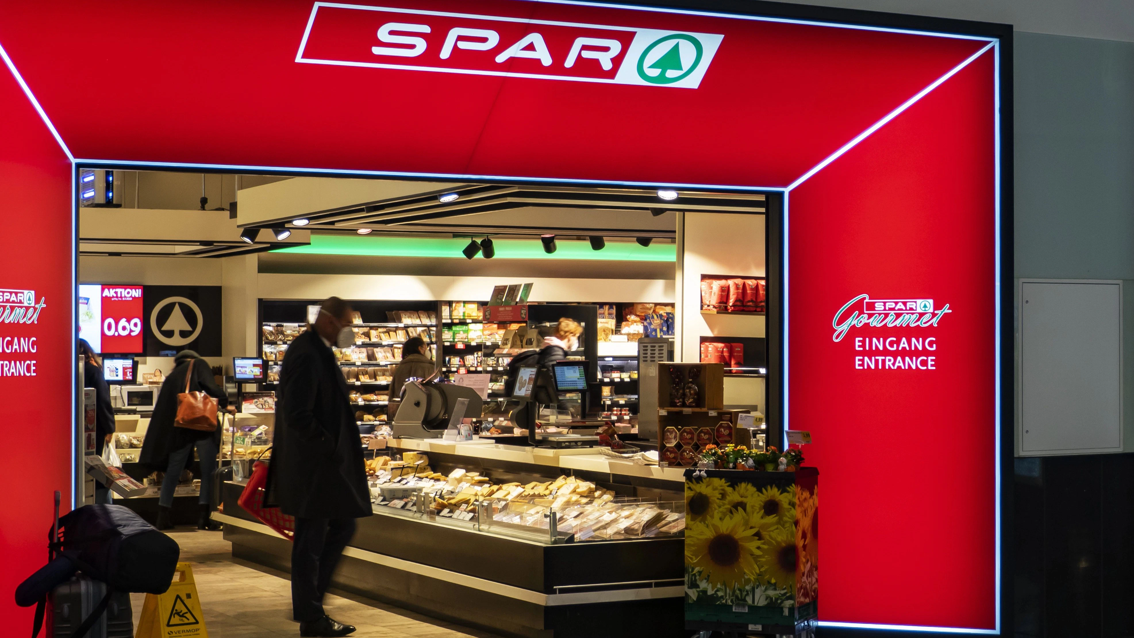 Spar kündigte als erste große Supermarkt-Kette einen Produzenten-Umstieg an.