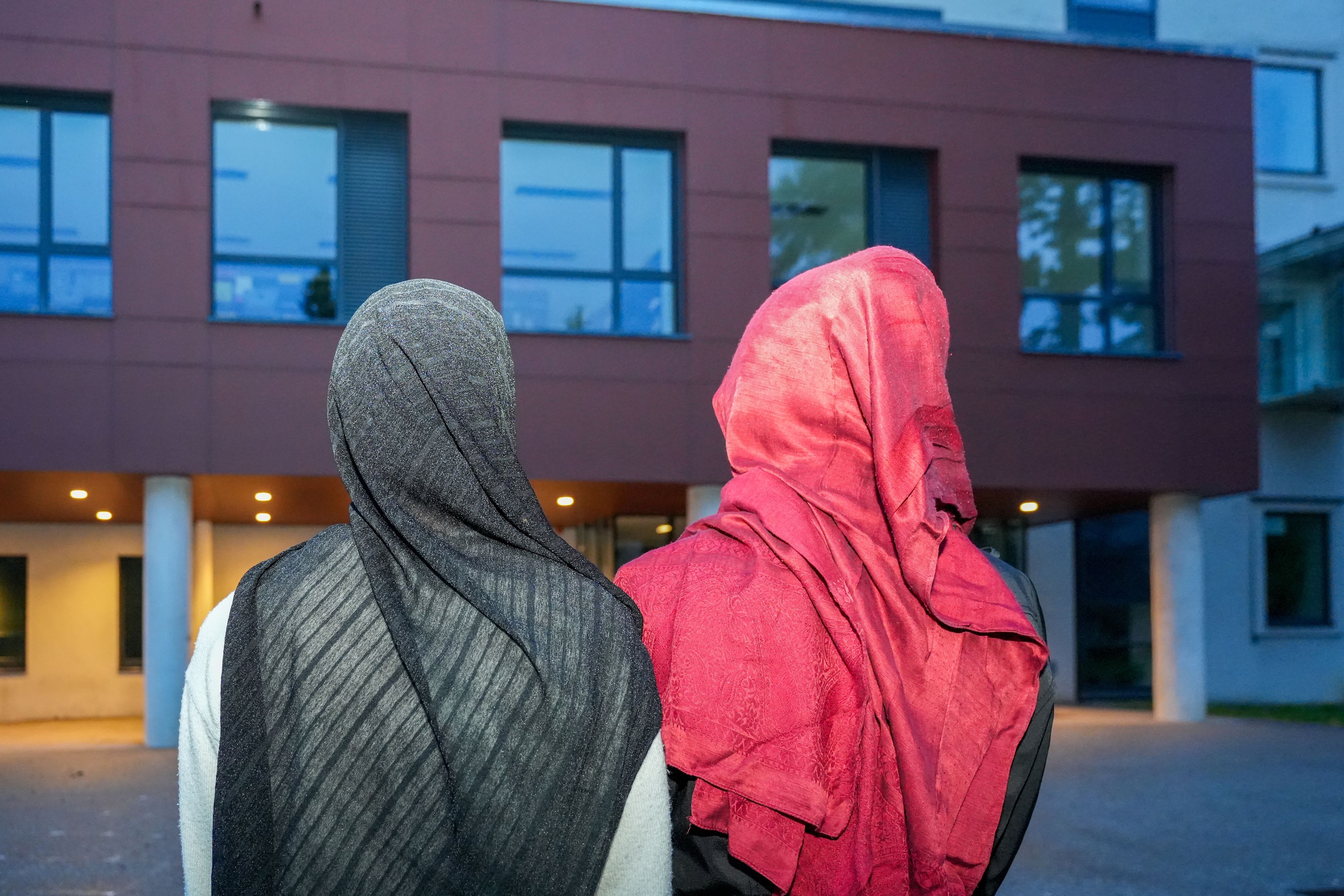 Der Protest richtet sich gegen das Kopftuchverbot für Schülerinnen unter 14 Jahren.