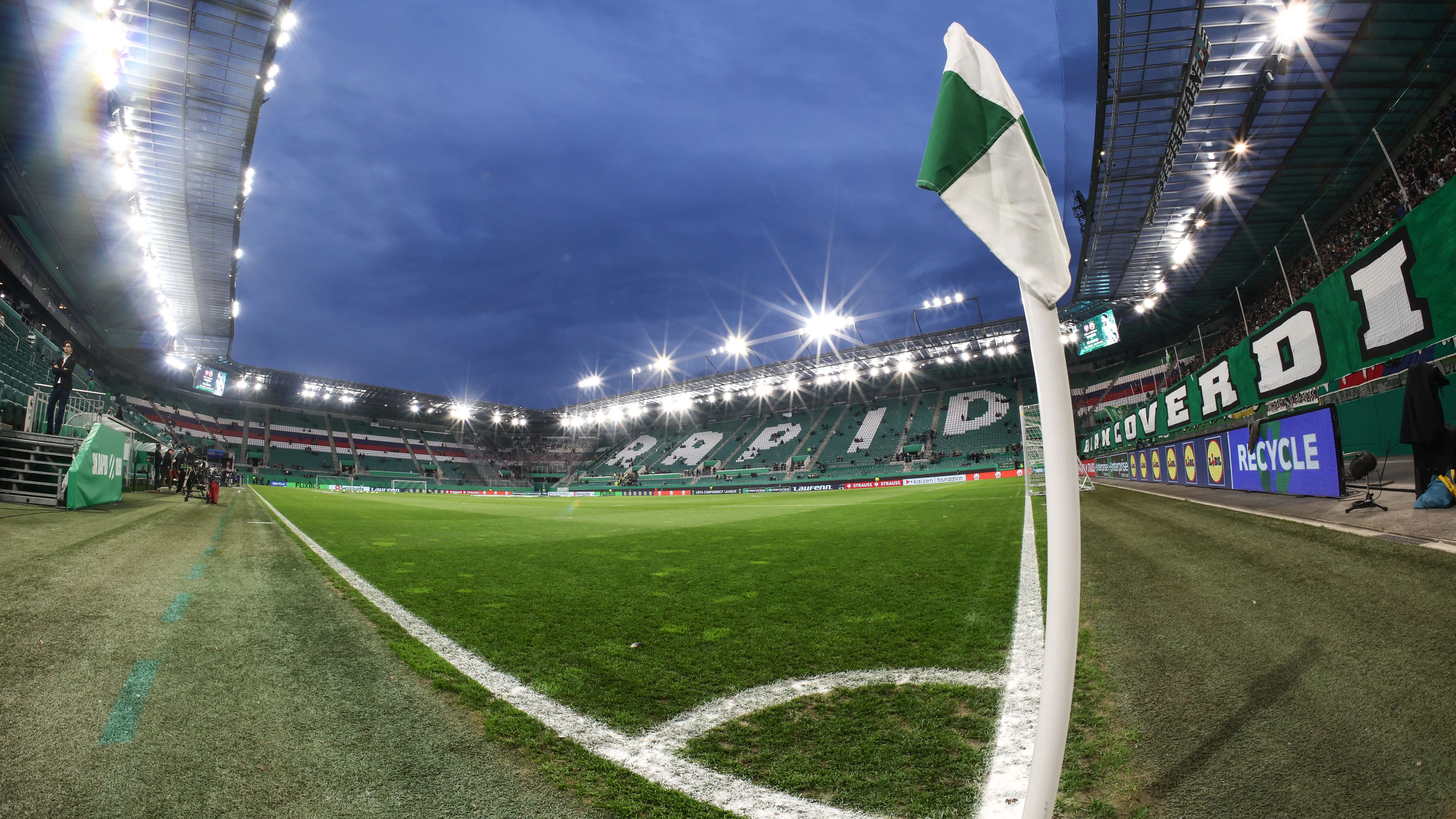 VIENNA,AUSTRIA,23.OCT.25 - SOCCER - UEFA Conference League, SK Rapid Wien vs ACF Fiorentina. Image shows an overview of the Allianz Stadion. Photo: GEPA pictures/ Armin Rauthner