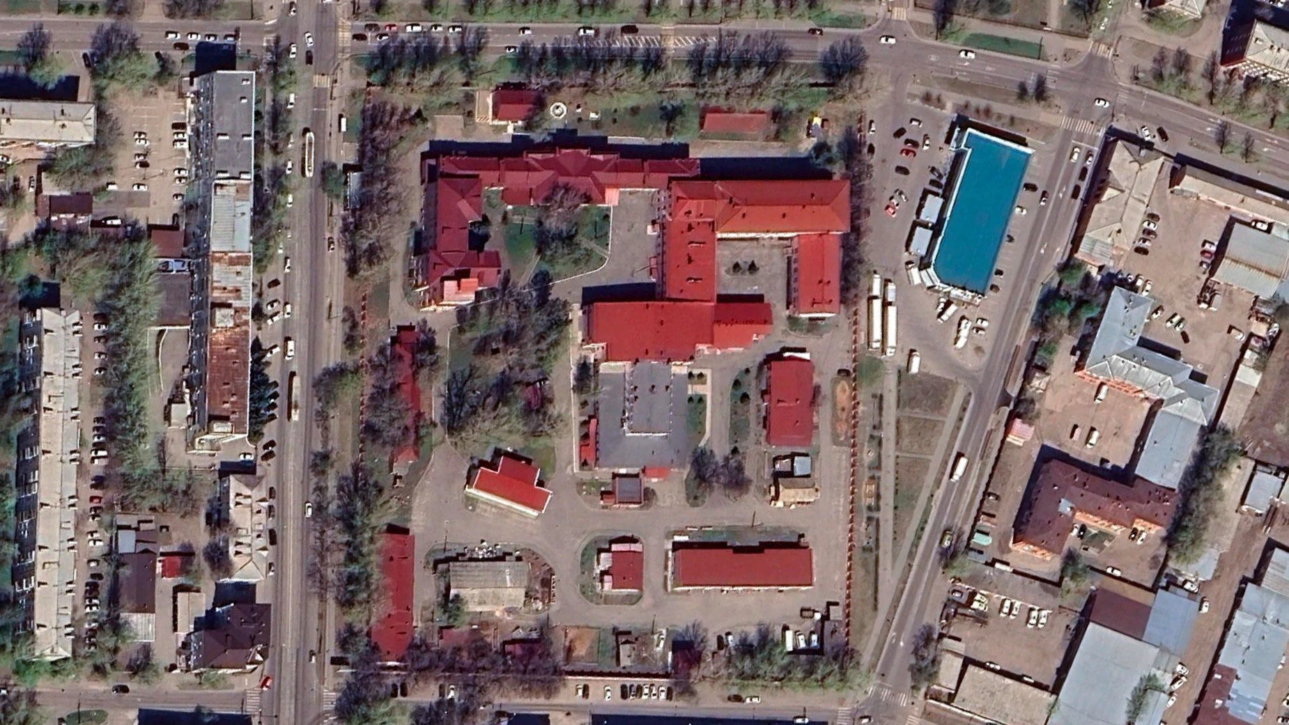 Ein Satellitenbild zeigt das Institut für Pestbekämpfung in Sibirien und im Fernen Osten in Irkutsk, Russland, am 8. Mai 2025. Eine Mitarbeiterin des Instituts ist am 2. Oktober 2026 an einer Lungenentzündung mit offiziell noch unbekannter Ursache verstorben. Die Behörden stellten infolge rund 200 Personen unter Quarantäne.