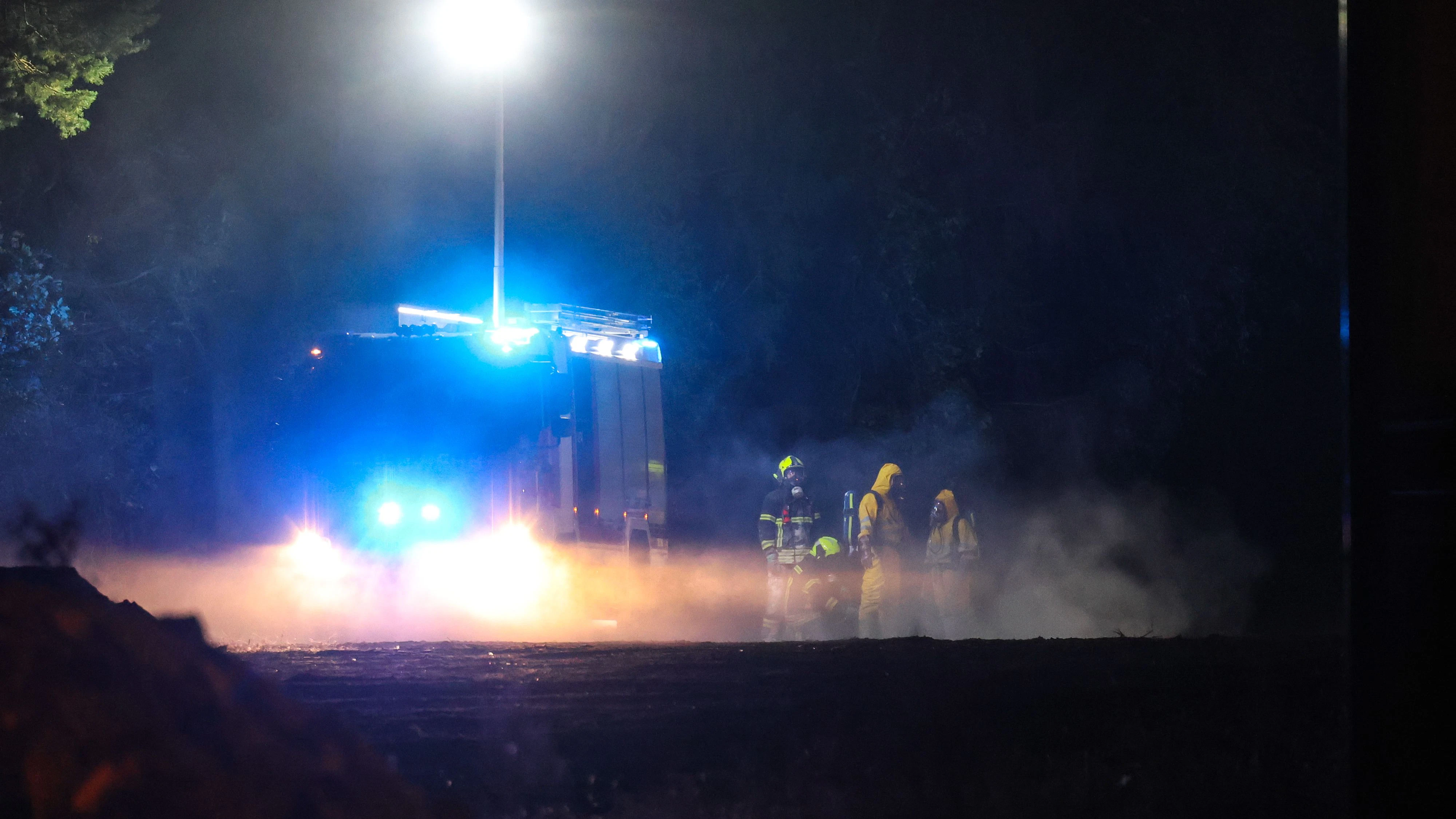 Heute.at - Kalkaustritt! Feuerwehren mit Atemschutz im Einsatz