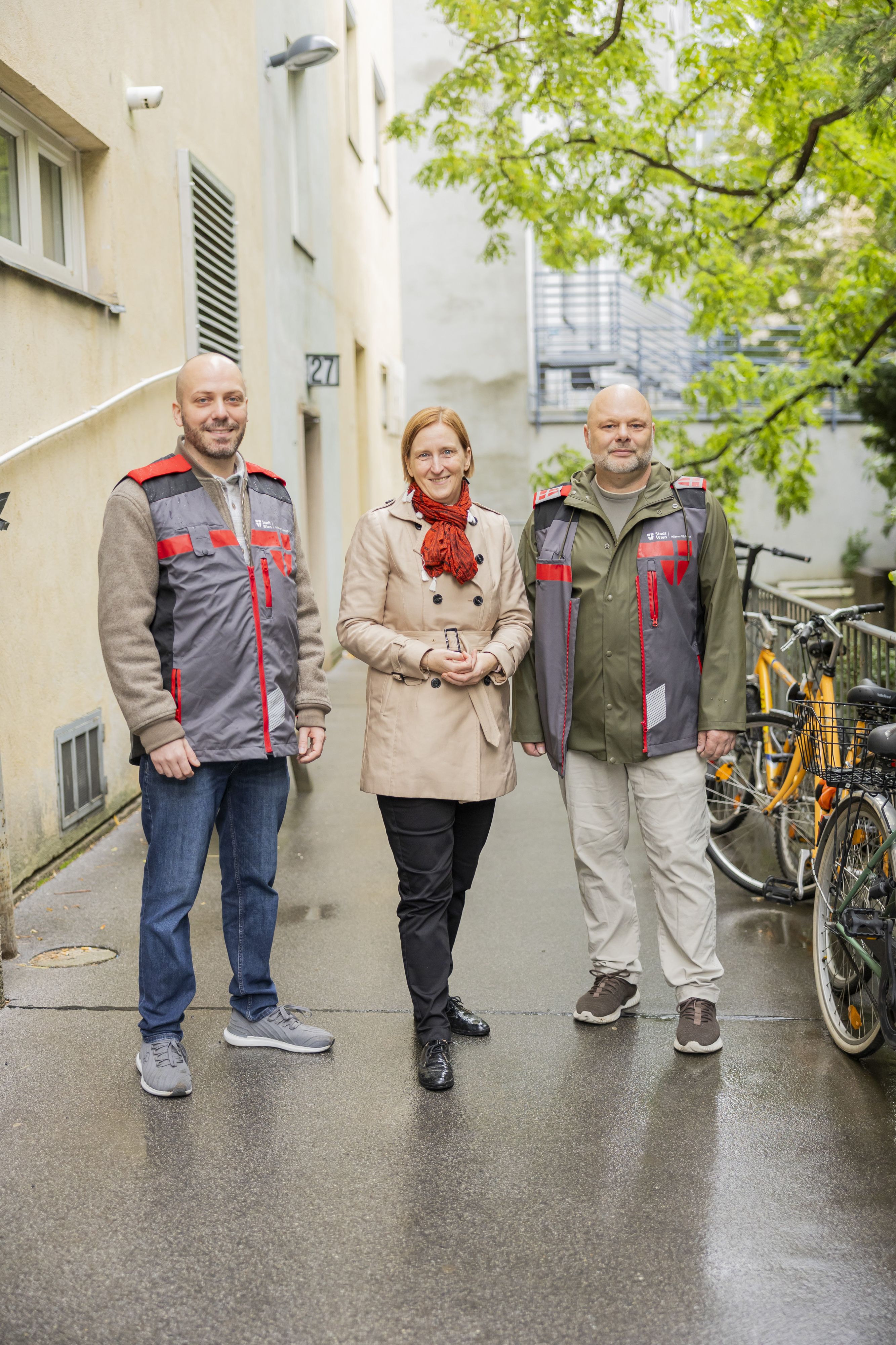 Wohnbau-Stadträtin Elke Hanel-Torsch begleitete Ordnungsberater in Wien.