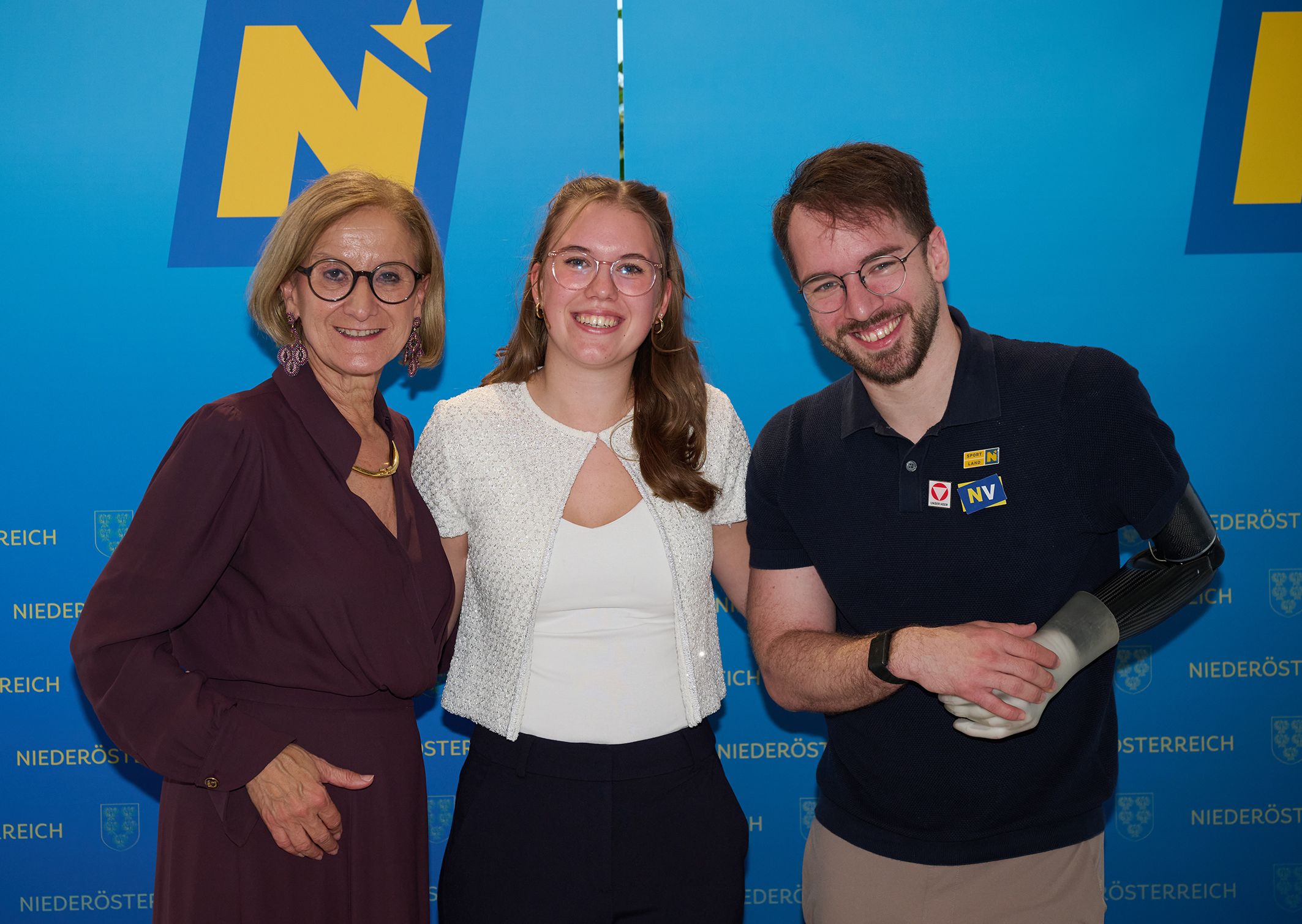 Landeshauptfrau Johanna Mikl-Leitner gratulierte den Maturanten persönlich: 
