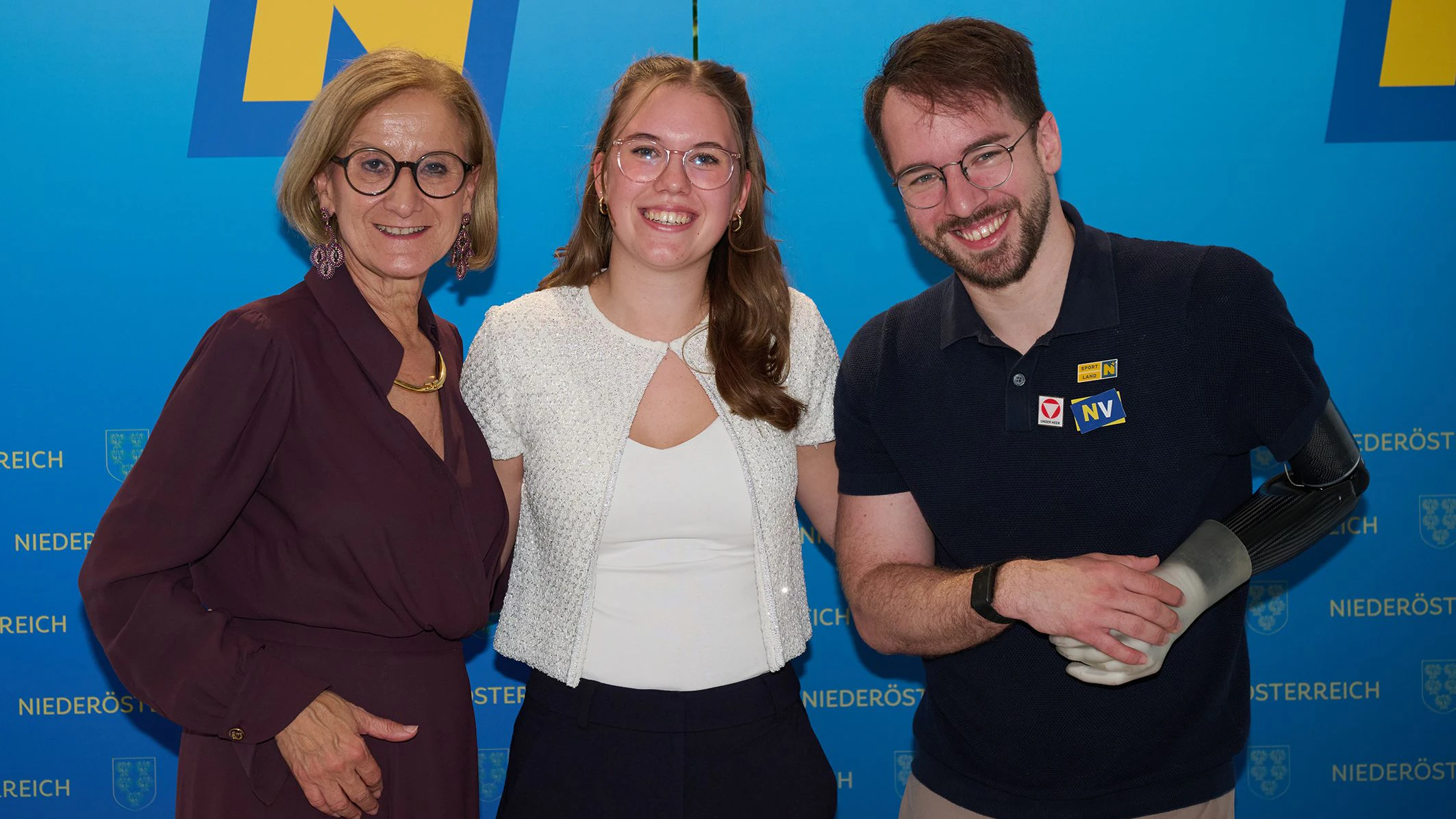 Landeshauptfrau Johanna Mikl-Leitner gratulierte den Maturanten persönlich: "Ihr seid die Leistungsträger von heute."