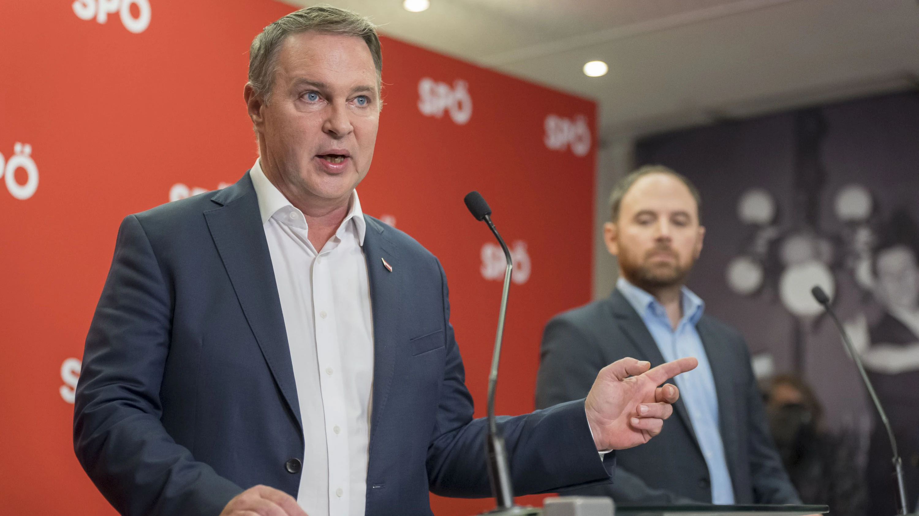 Babler mit Geschäftsführer Seltenheim