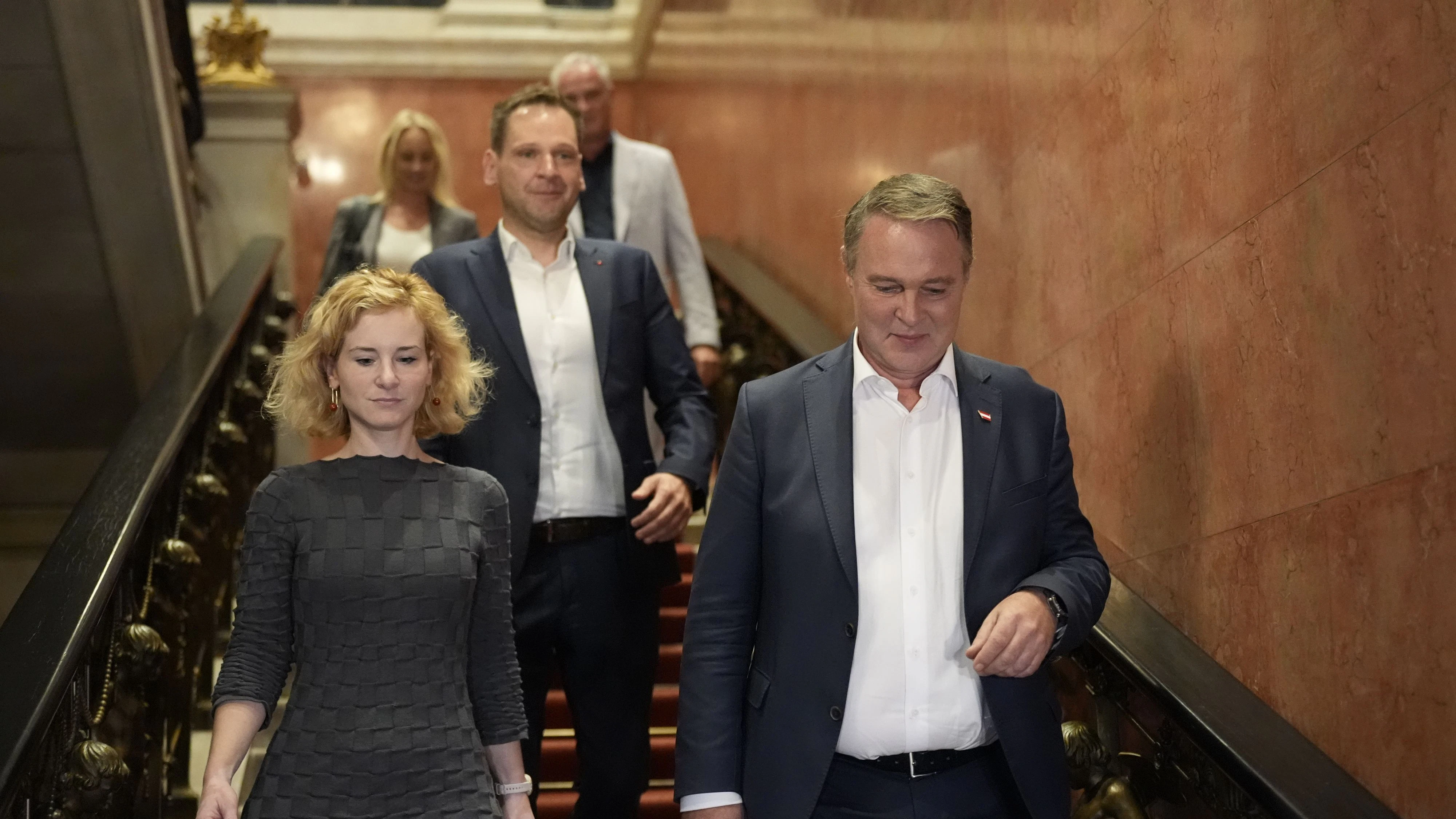 Mit der Inthronisierung des Duos Holzleitner/Kucher werden auch die Zuständigkeiten neu verteilt. 