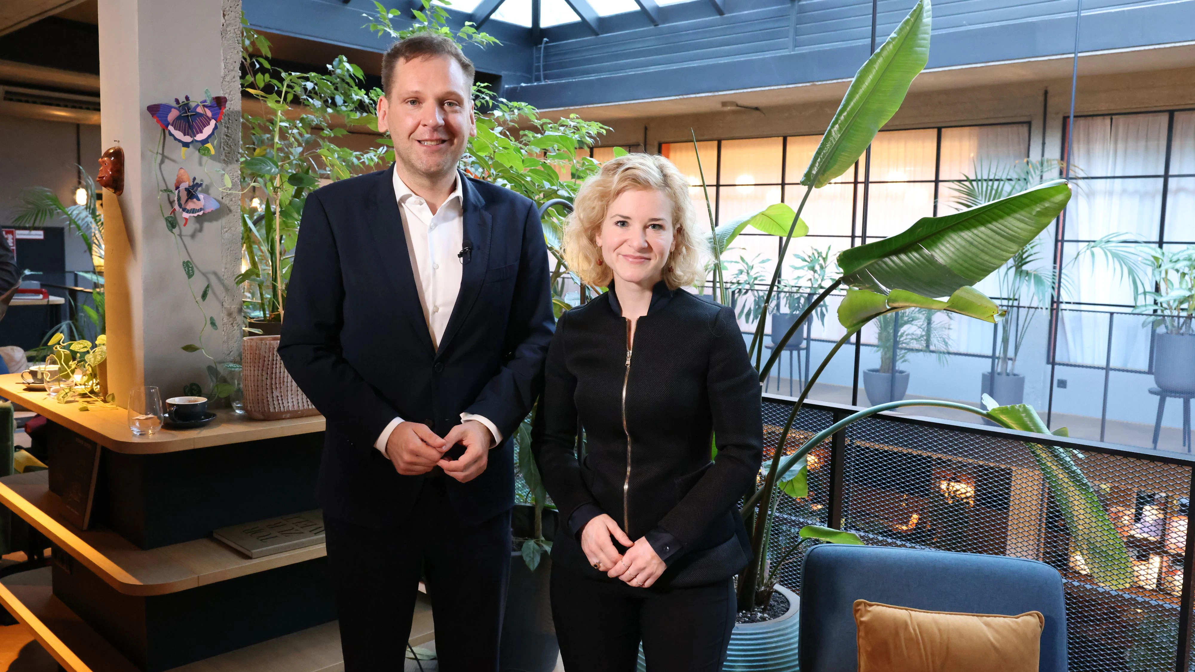 Philip Kucher und Eva-Maria Holzleitner bei ihrem ersten gemeinsamen Pressegespräch.