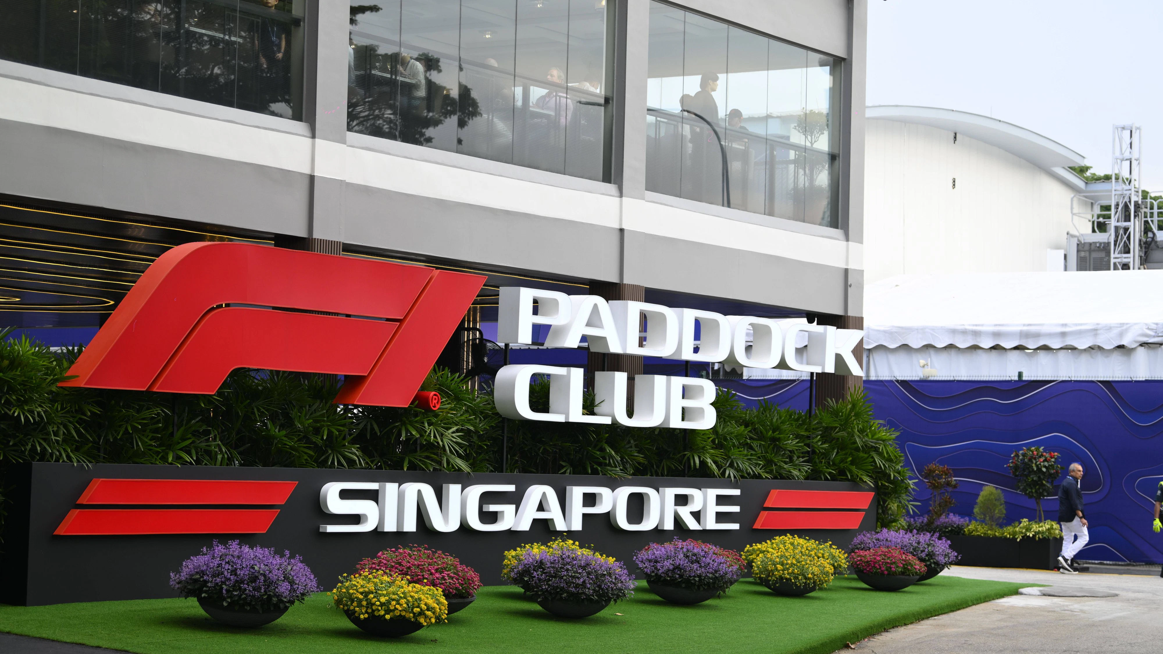 October 5, 2025, Singapore, Tamilnadu, Singapore: Photo of the Paddock Club Fans at the F1 Grand Prix of Singapore at Marina Bay Street Circuit on October, 5th, 2025 in Singapore. Singapore Singapore - ZUMAGran 20251005_znp_c251_052 Copyright: xVikramxChandrasekarx