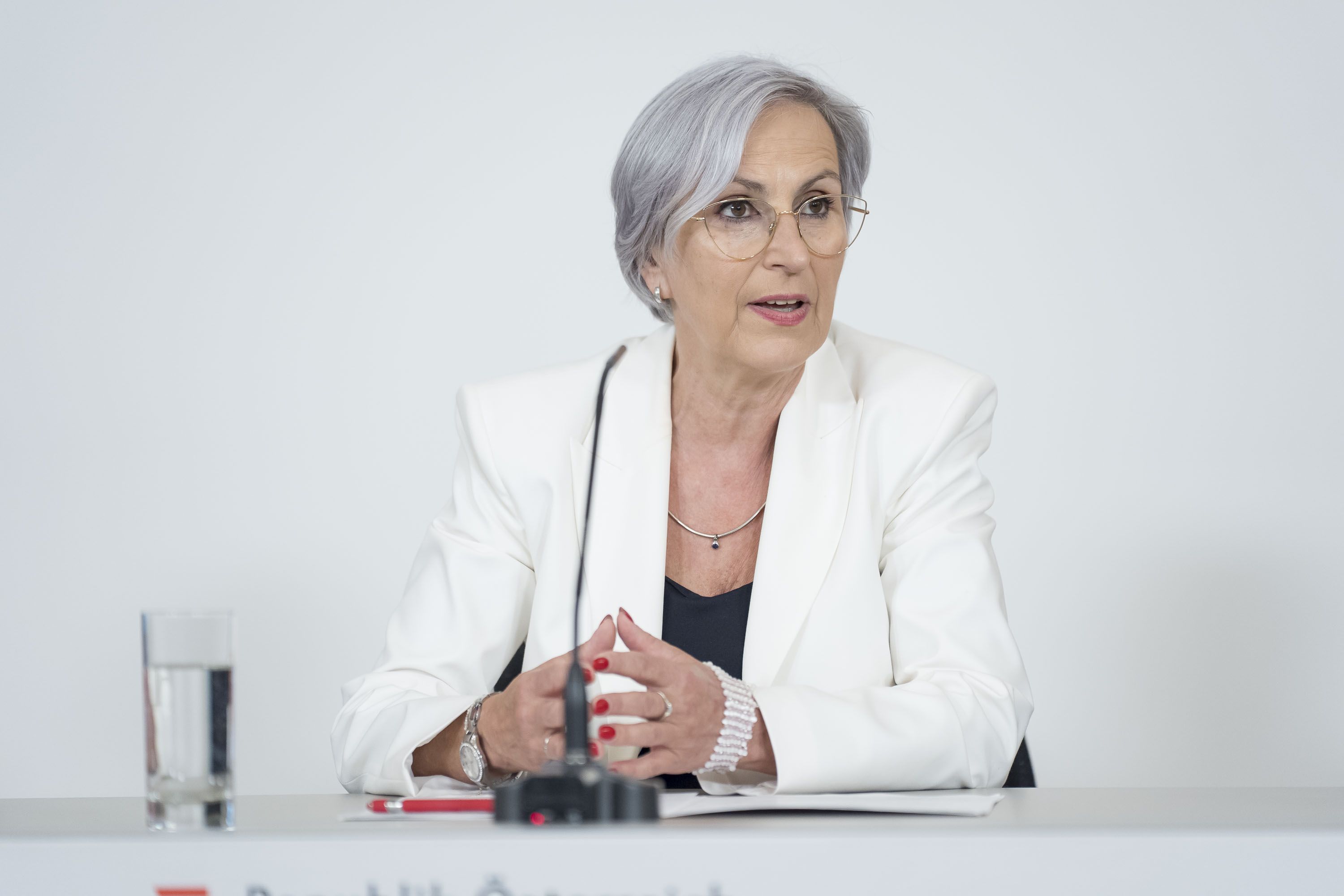 Justizministerin Anna Sporrer.