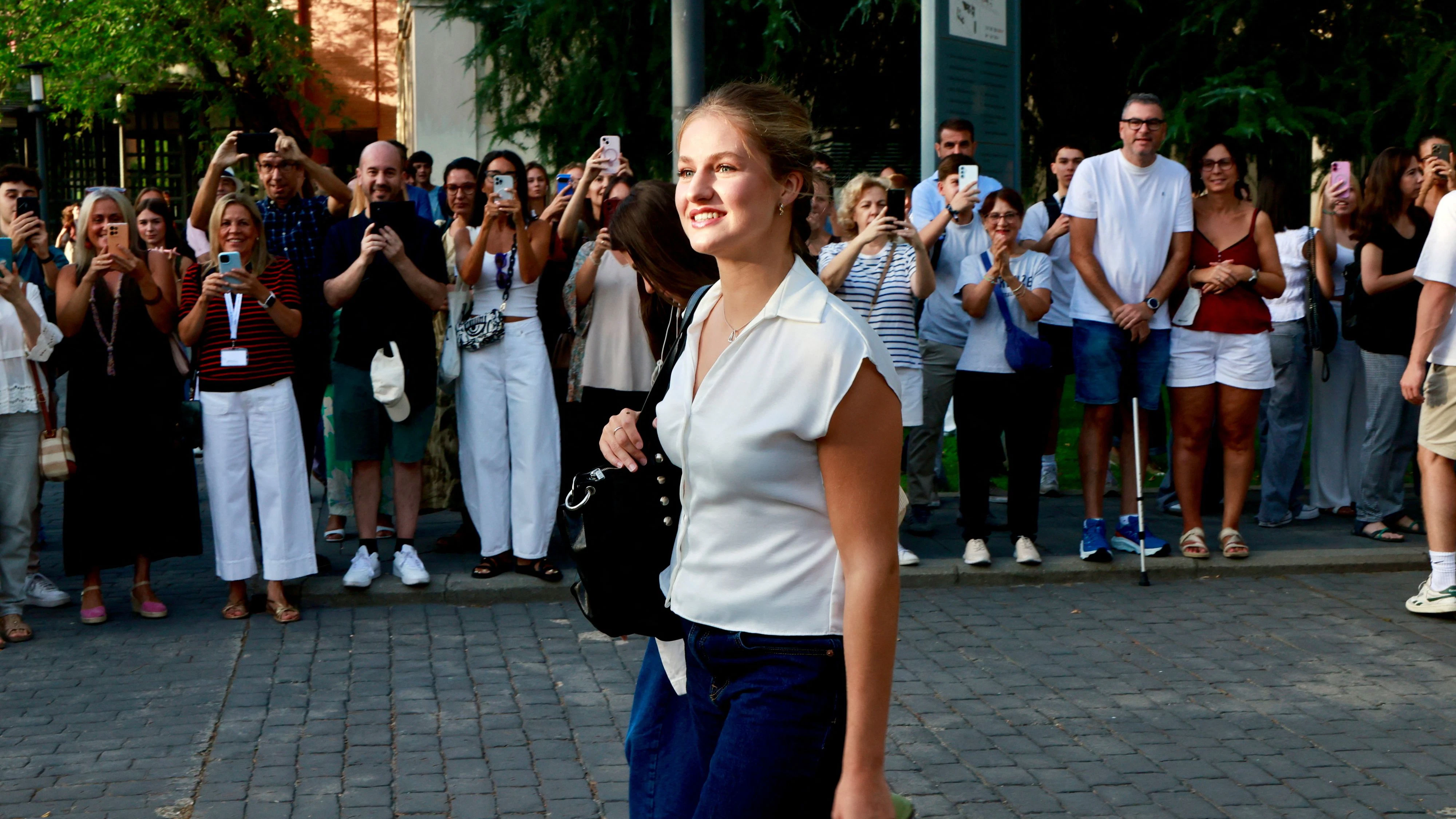 Spain's Princess Leonor arrives at Carlos III University of Madrid for her university year in Getafe, Spain September 7, 2026. Spain Royal House/Handout via REUTERS. THIS IMAGE HAS BEEN SUPPLIED BY A THIRD PARTY. MANDATORY CREDIT. QUALITY FROM SOURCE.
