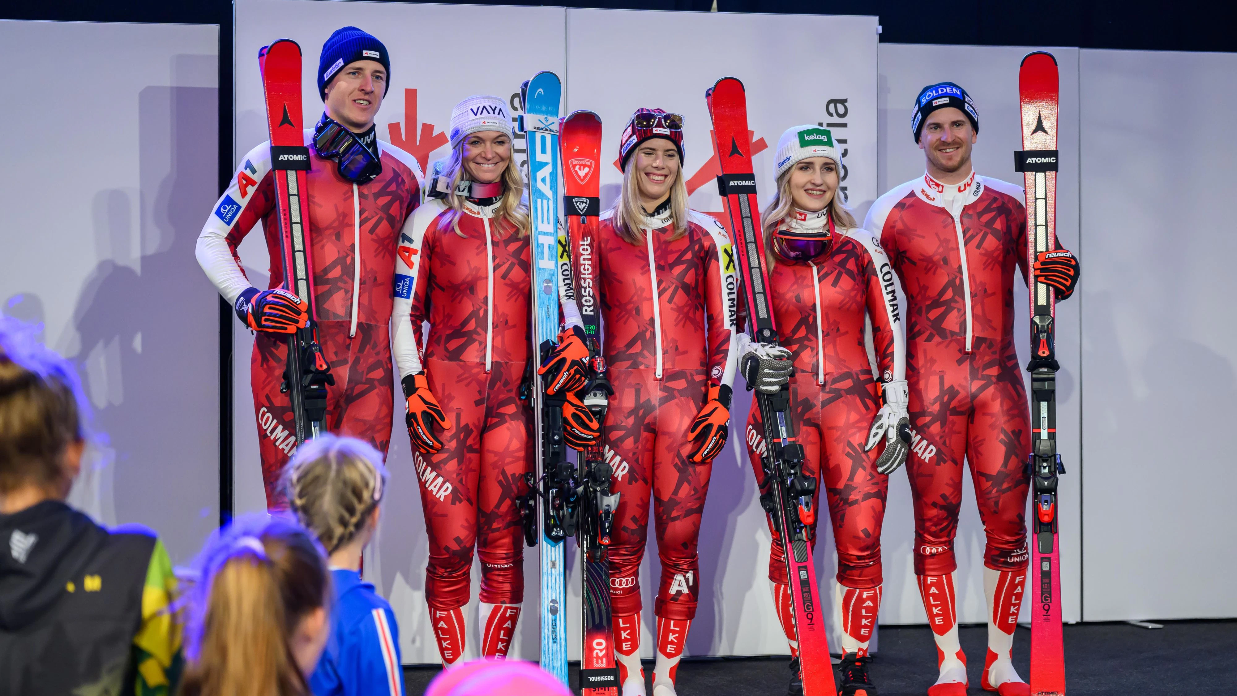 PASCHING,AUSTRIA,09.OCT.26 - ALPINE SKIING, NORDIC SKIING, NORDIC COMBINED, SKI JUMPING, CROSS COUNTRY SKIING, FREESTYLE SKIING, BIATHLON, SNOWBOARDING  - Ski Austria, official winter equipping, presentation. Image shows Raphael Haaser, Ariane Raedler, Katharina Liensberger, Elina Stary and Fabio Gstrein (AUT). Photo: GEPA pictures/ Christian Moser