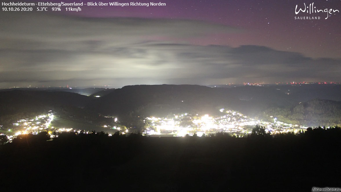 Sogar im Sauerland sind Polarlichter zu sehen.