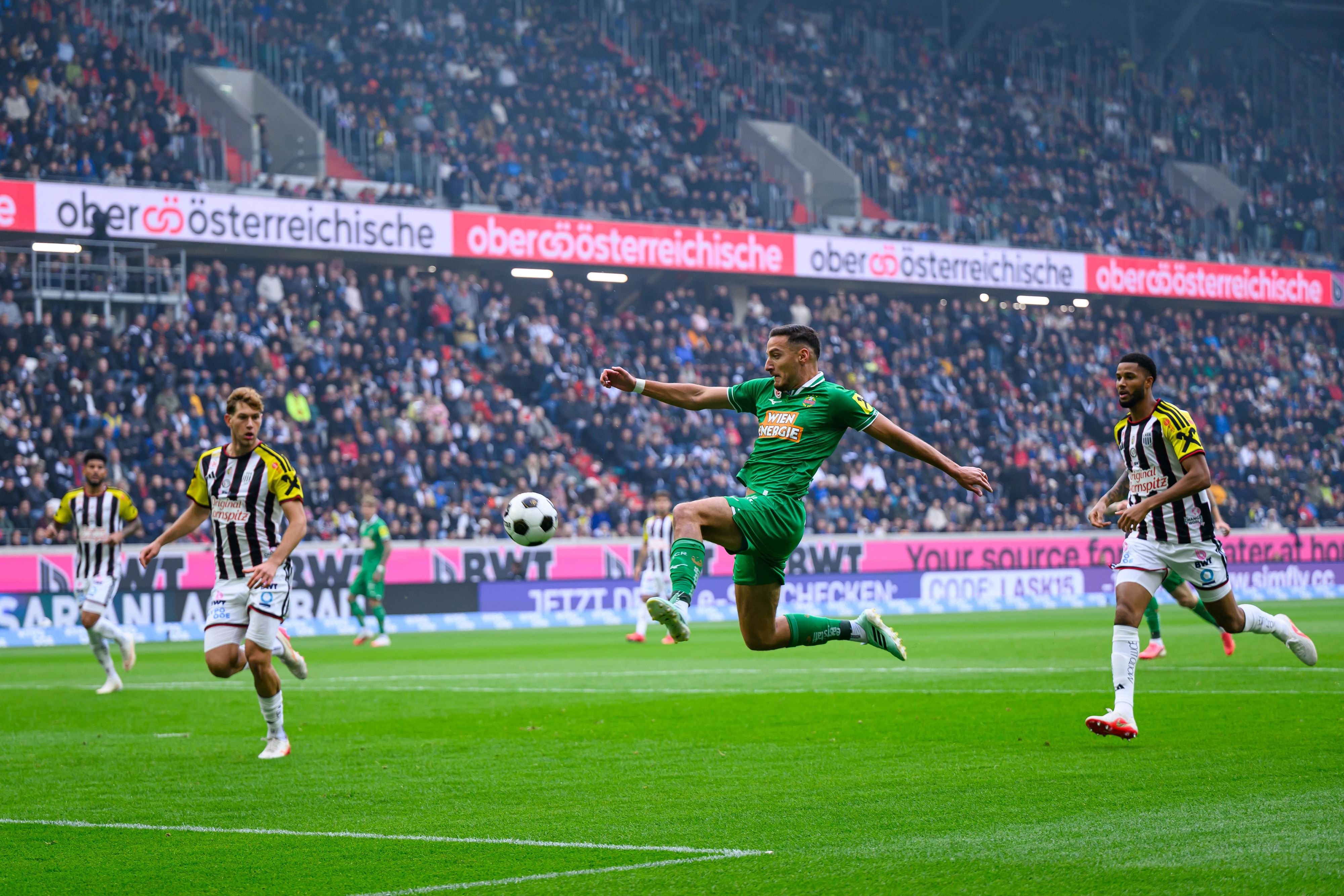 Heute.at - Rapid dominiert beim LASK und siegt im Topspiel 2:0