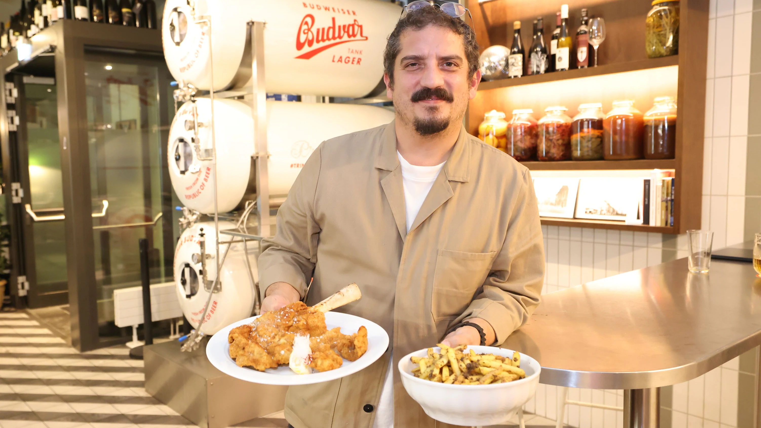 Wiener Wirt serviert jetzt Schnitzel um 70 Euro