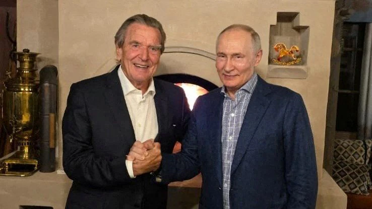 Heute.at - Nach Party mit Putin: SPD will Schröder rauswerfen