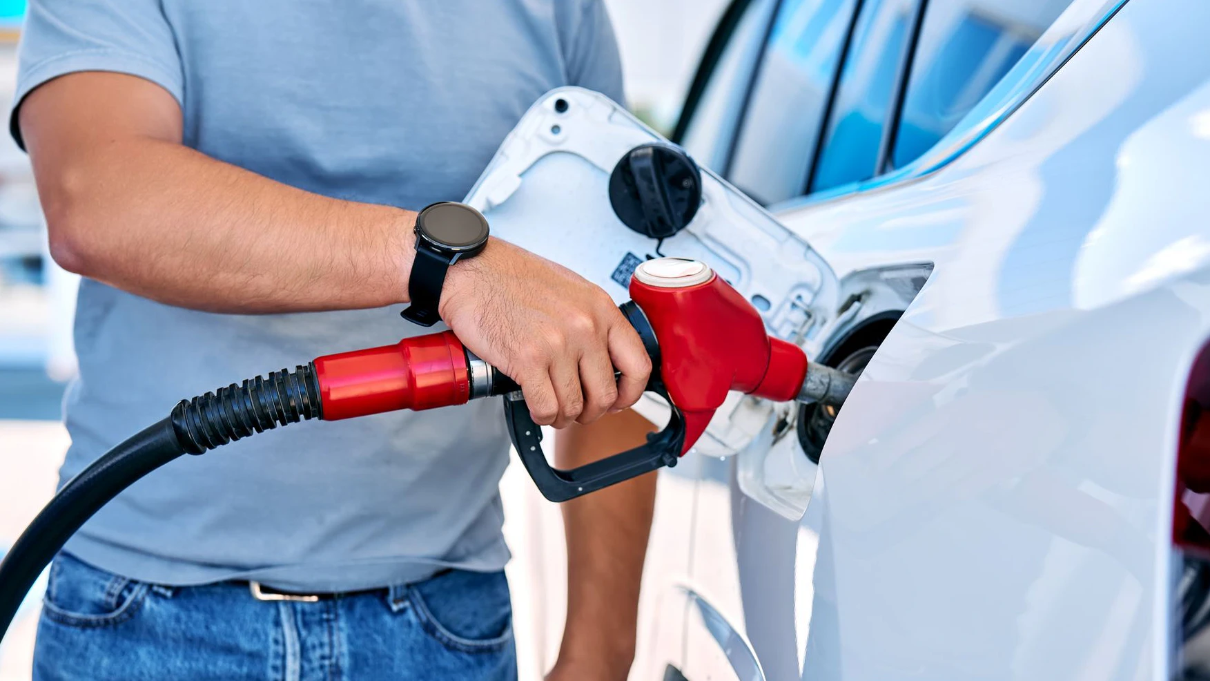 Neue Studie sagt: Europas Autobauer haben so lange an Verbrennern festgehalten.