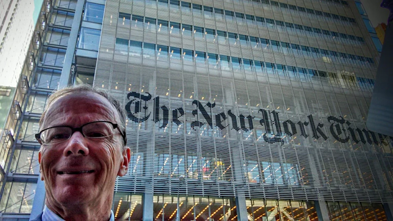 Die relevanteste Zeitung Amerikas feiert ihr 175-jähriges Bestehen. Seither berichtet sie über Ereignisse von Weltrang. Auch Österreich fand immer wieder Platz in der New York Times: Kreisky, Waldheim, Haider, Kurz – und ein Radiergummi, der zu einem Kondom wurde.
