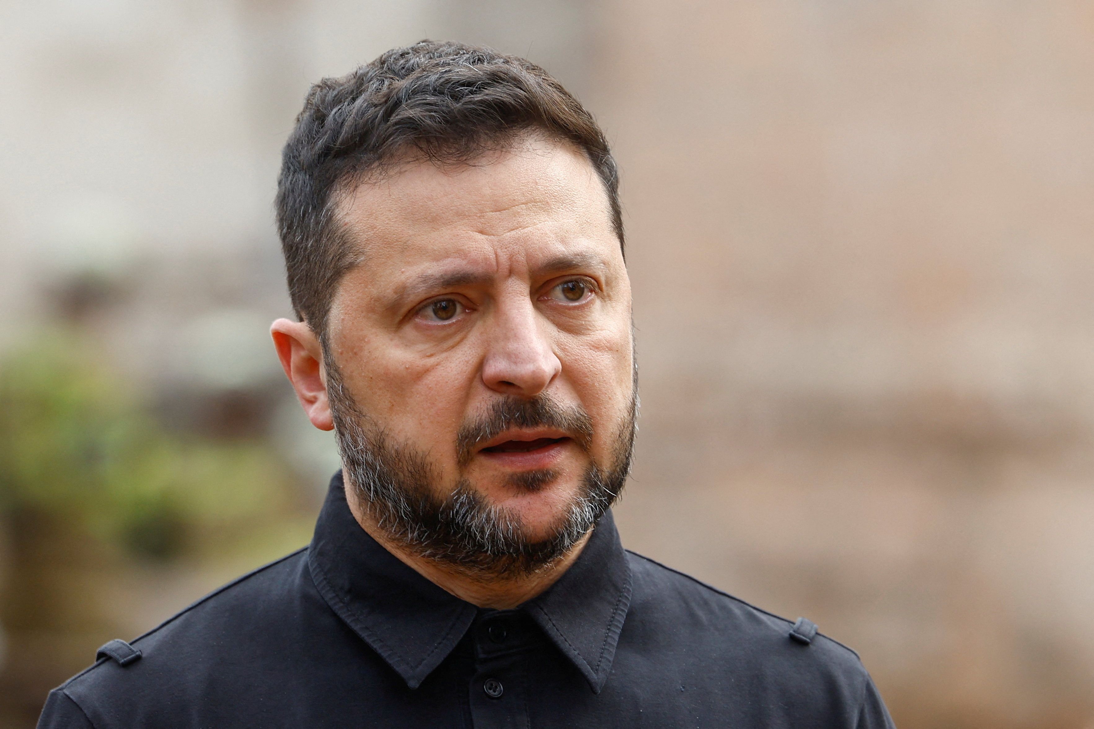 Der ukrainische Präsident stellt eine Bedingung für Wahlen und signalisiert Zustimmung zu einer Waffenruhe im Energiebereich.