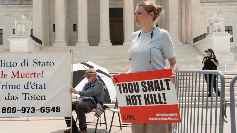Die fehlgeschlagene Hinrichtung der verurteilten Mörderin Christa Pike schockt derzeit die USA. Doch während sich vom Papst abwärts religiöse Autoritäten gegen die Todesstrafe aussprechen, sind gerade Christen die größten Befürworter des 