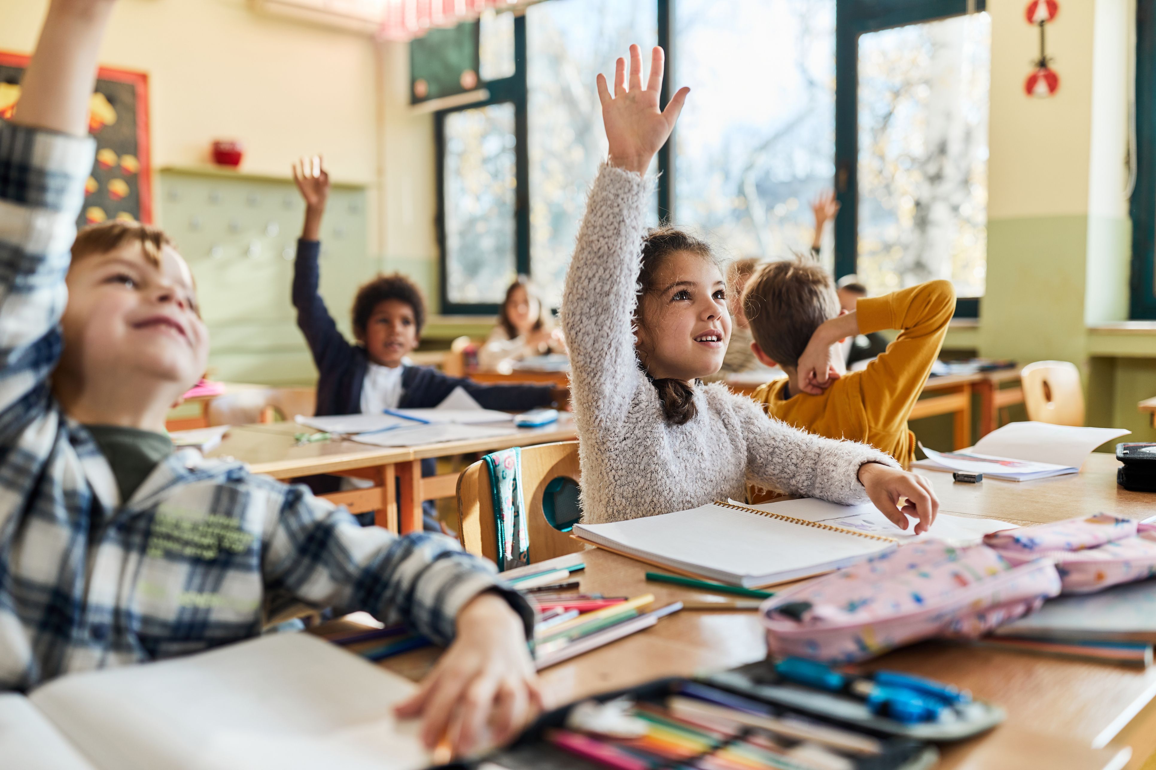 „Sackerl“ oder „Tüte“? Österreichs Kinder wachsen mit neuen Sprachgewohnheiten auf.