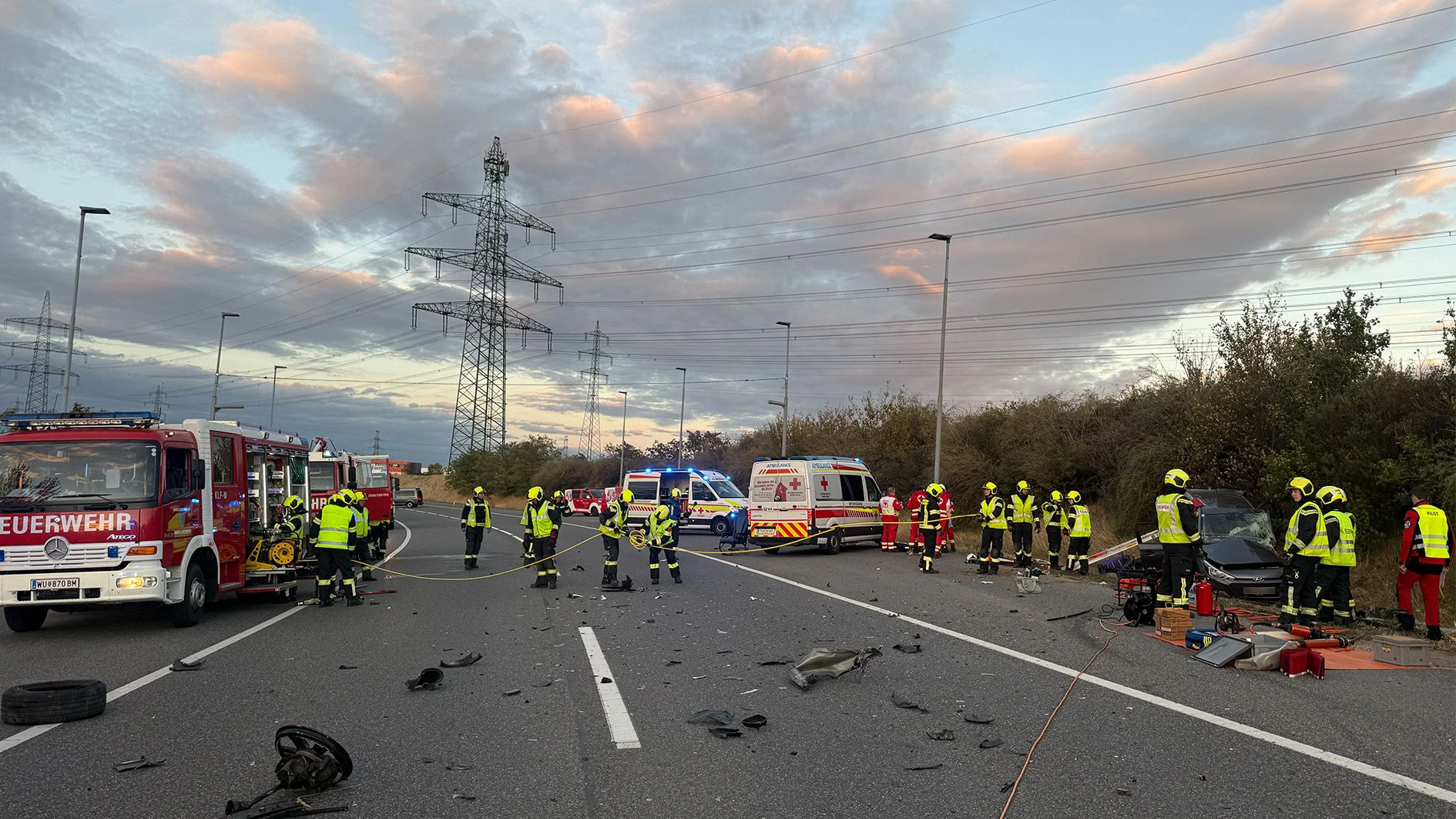 Am 11. Oktober kam es auf der B16 bei Leopoldsdorf (BL) zu einem schweren Verkehrsunfall.
